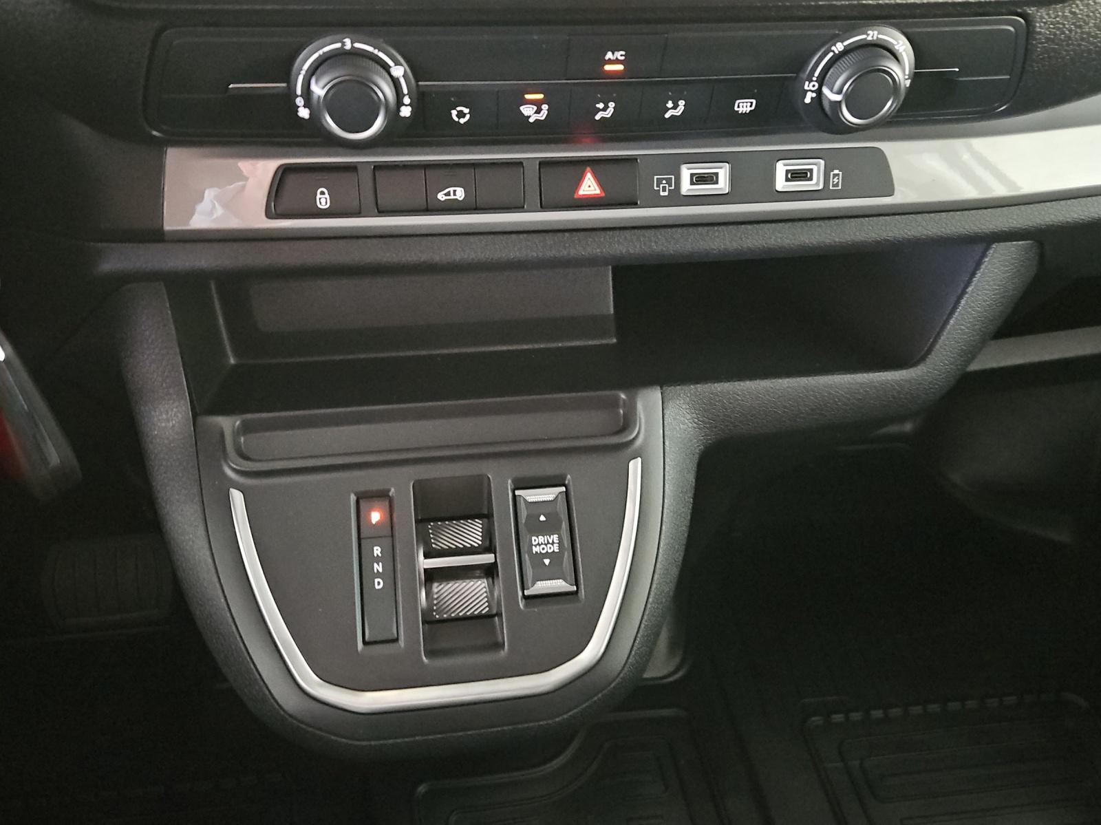 TOYOTA PROACE Van L1 75KWh Advanced-image-18