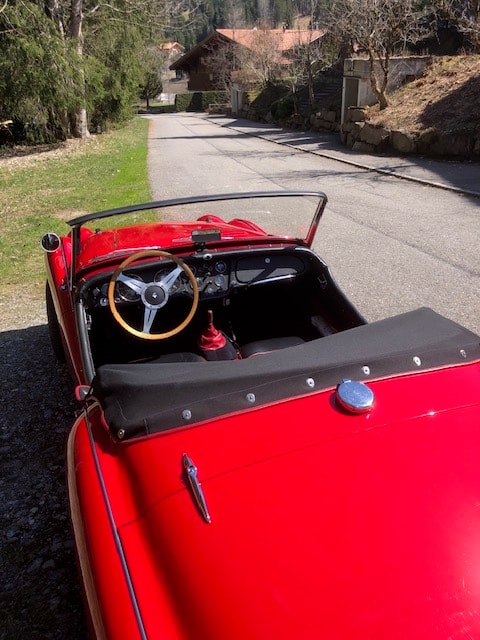 TRIUMPH Roadster-showroom-element-3