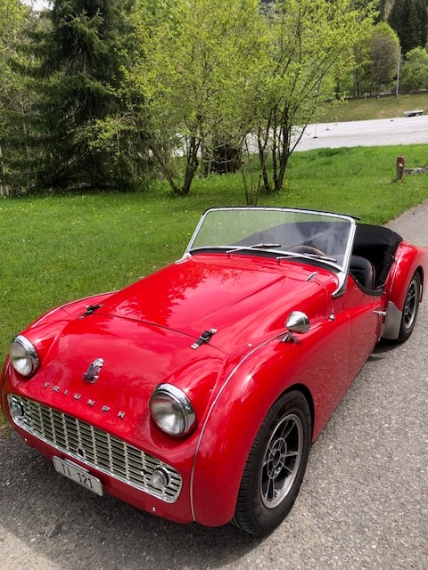 TRIUMPH Roadster-showroom-element-2