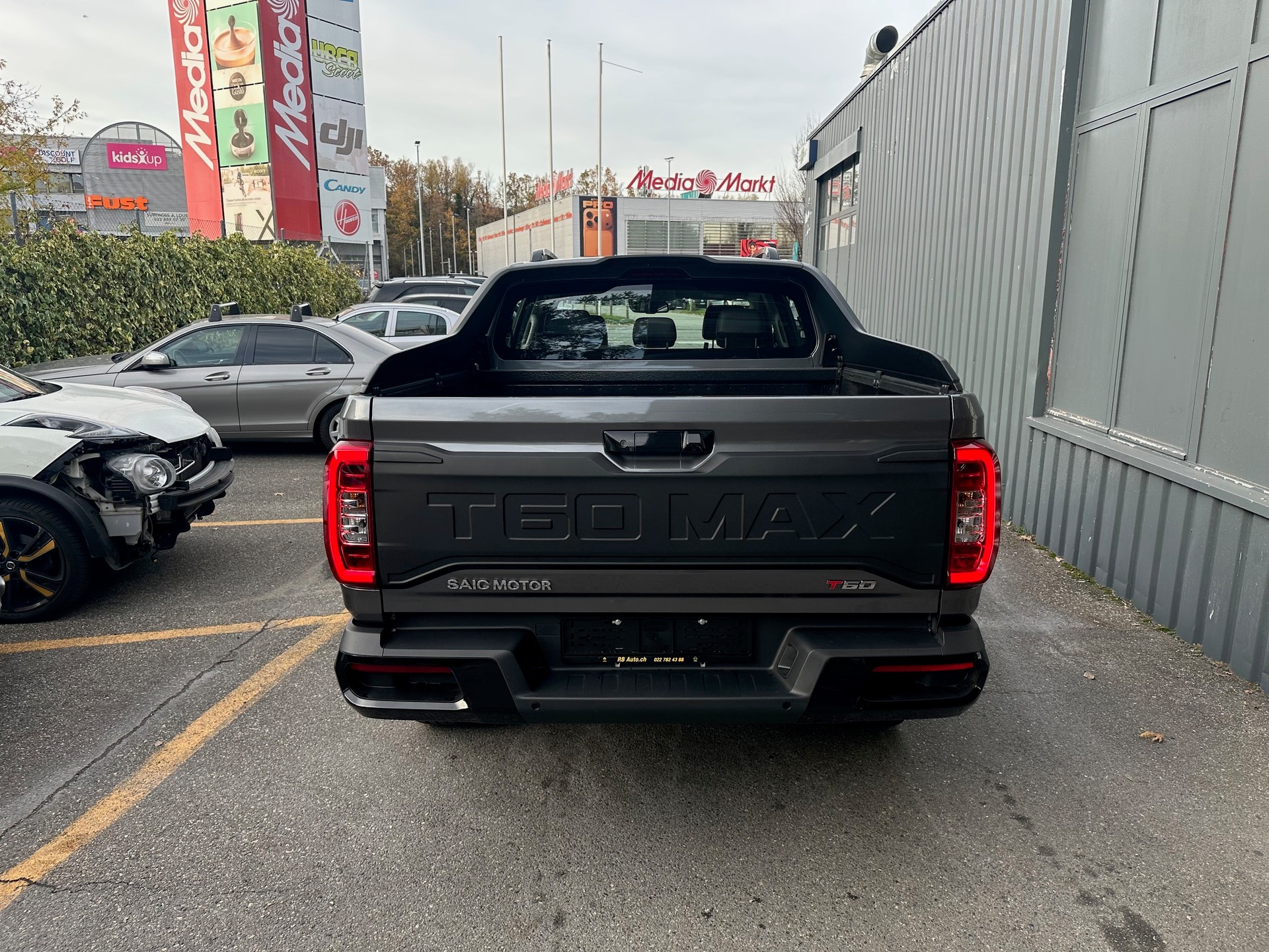 MAXUS T60 Max 2.0TDI 4x4 Automat-image-3