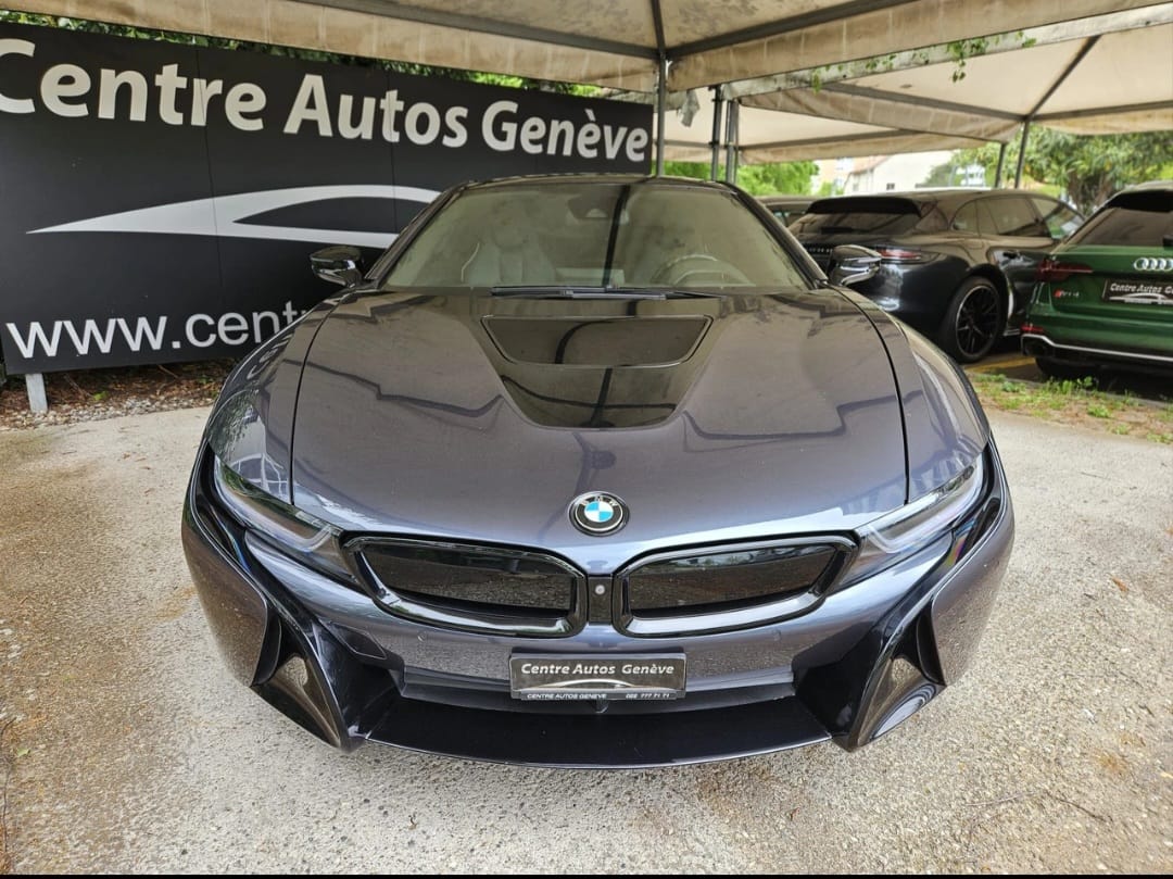 BMW i8 Coupé-image-7