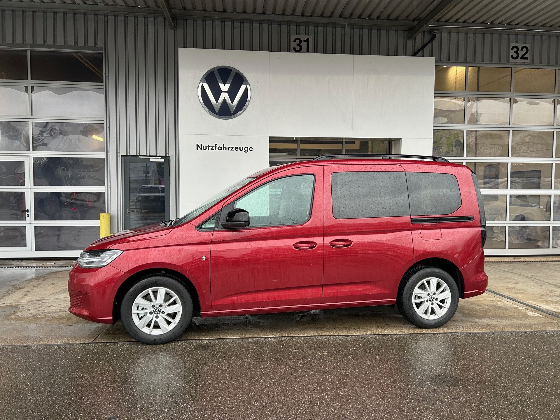VW Caddy 1.5 TSI Life DSG-showroom-element-1