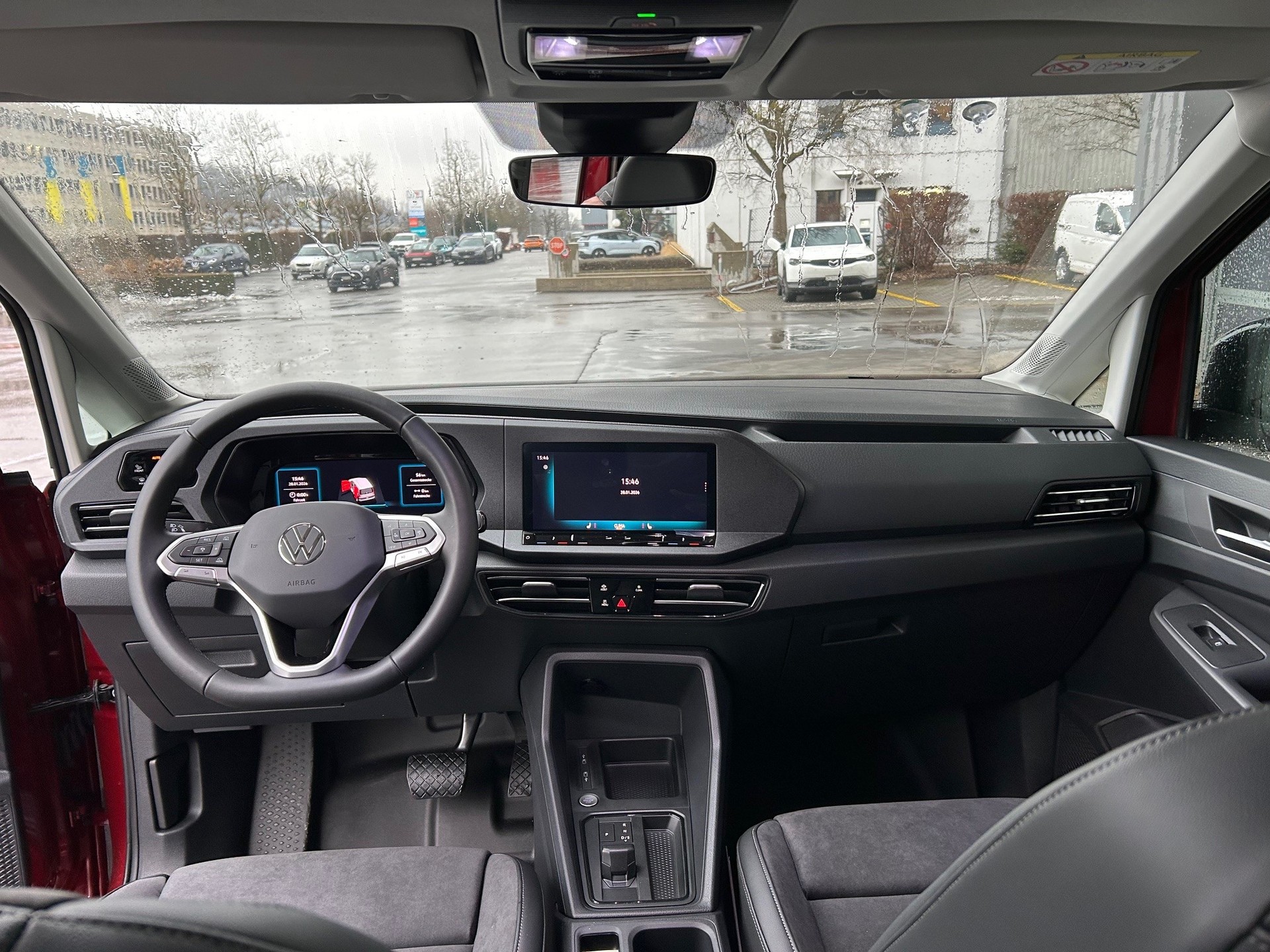 VW Caddy 1.5 TSI Life DSG-image-5