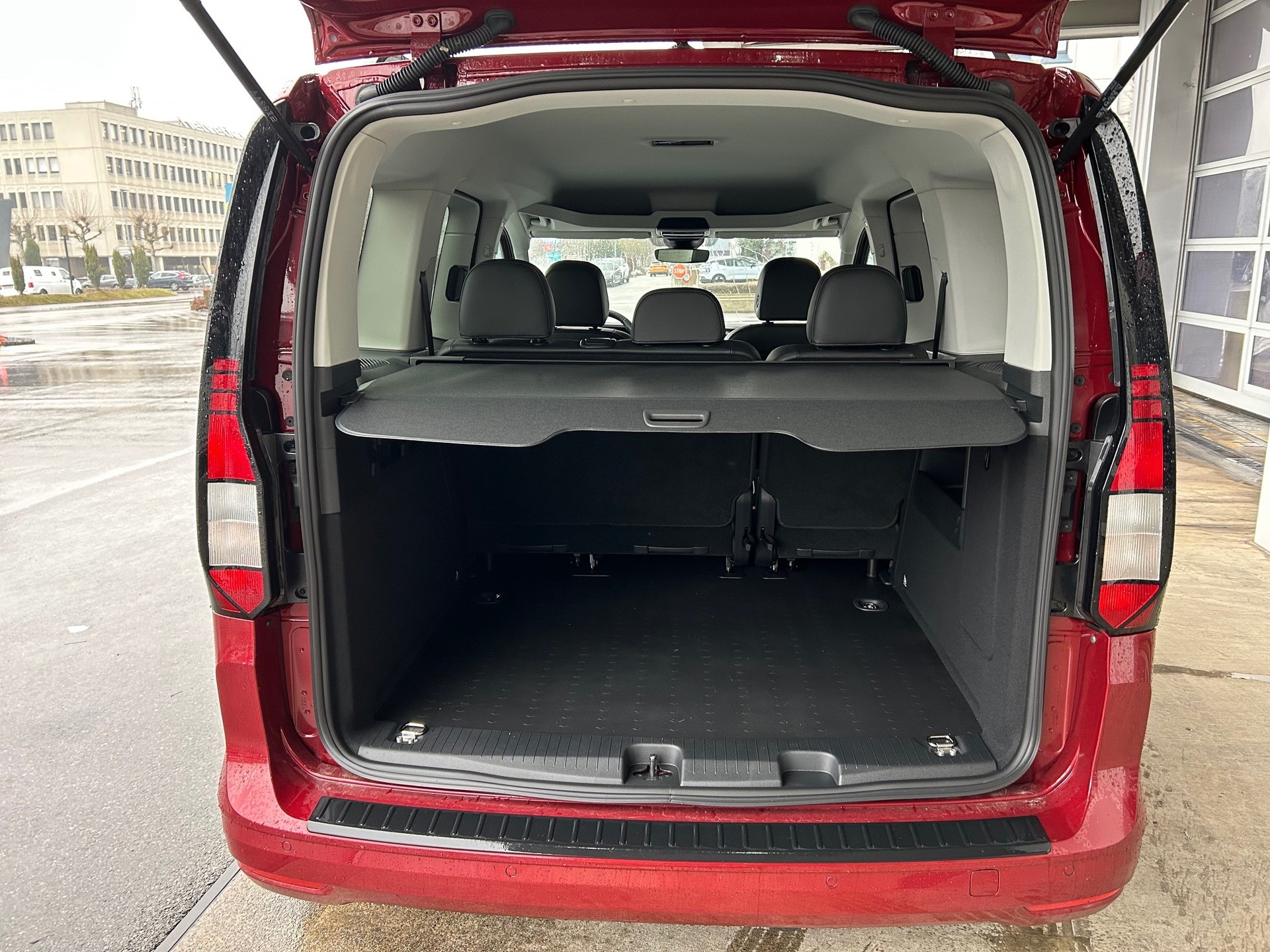 VW Caddy 1.5 TSI Life DSG-image-6