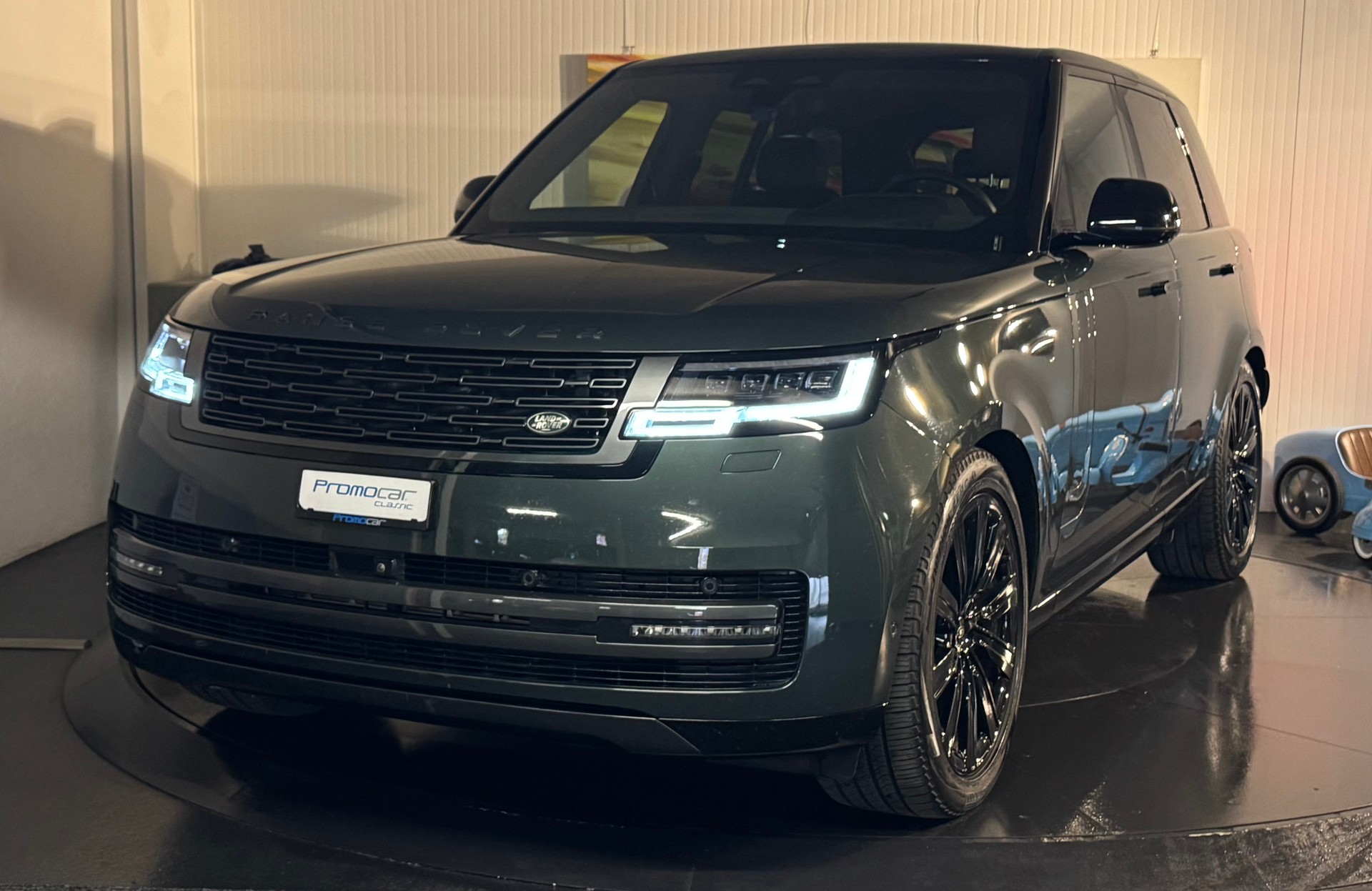 LAND ROVER Range Rover D300 3.0D I6 MHEV SE Automatic