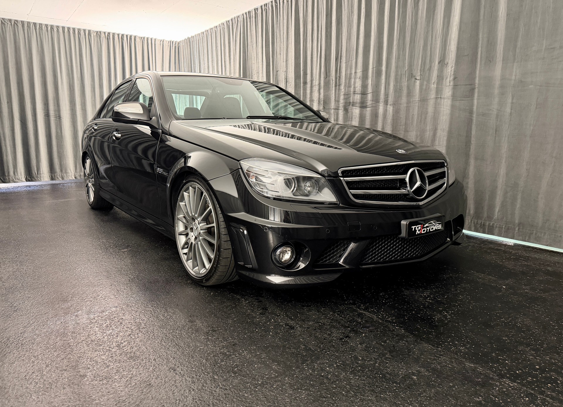 MERCEDES-BENZ C 63 AMG Avantgarde 7G-Tronic
