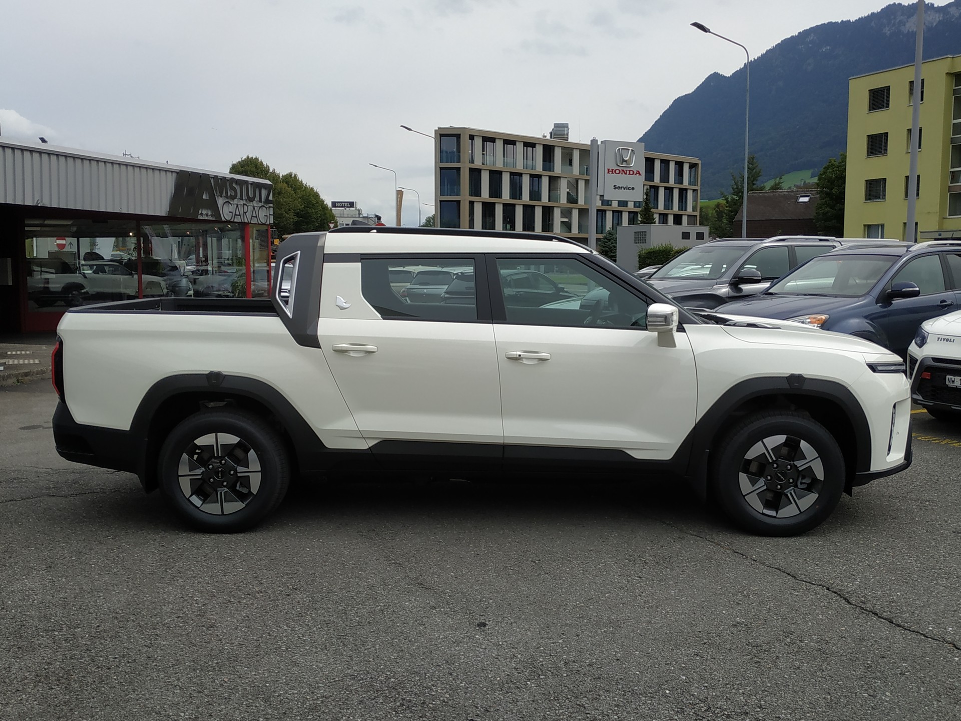 KGM-SsangYong Musso 80,6 kWh Bronze 4WD-image-4