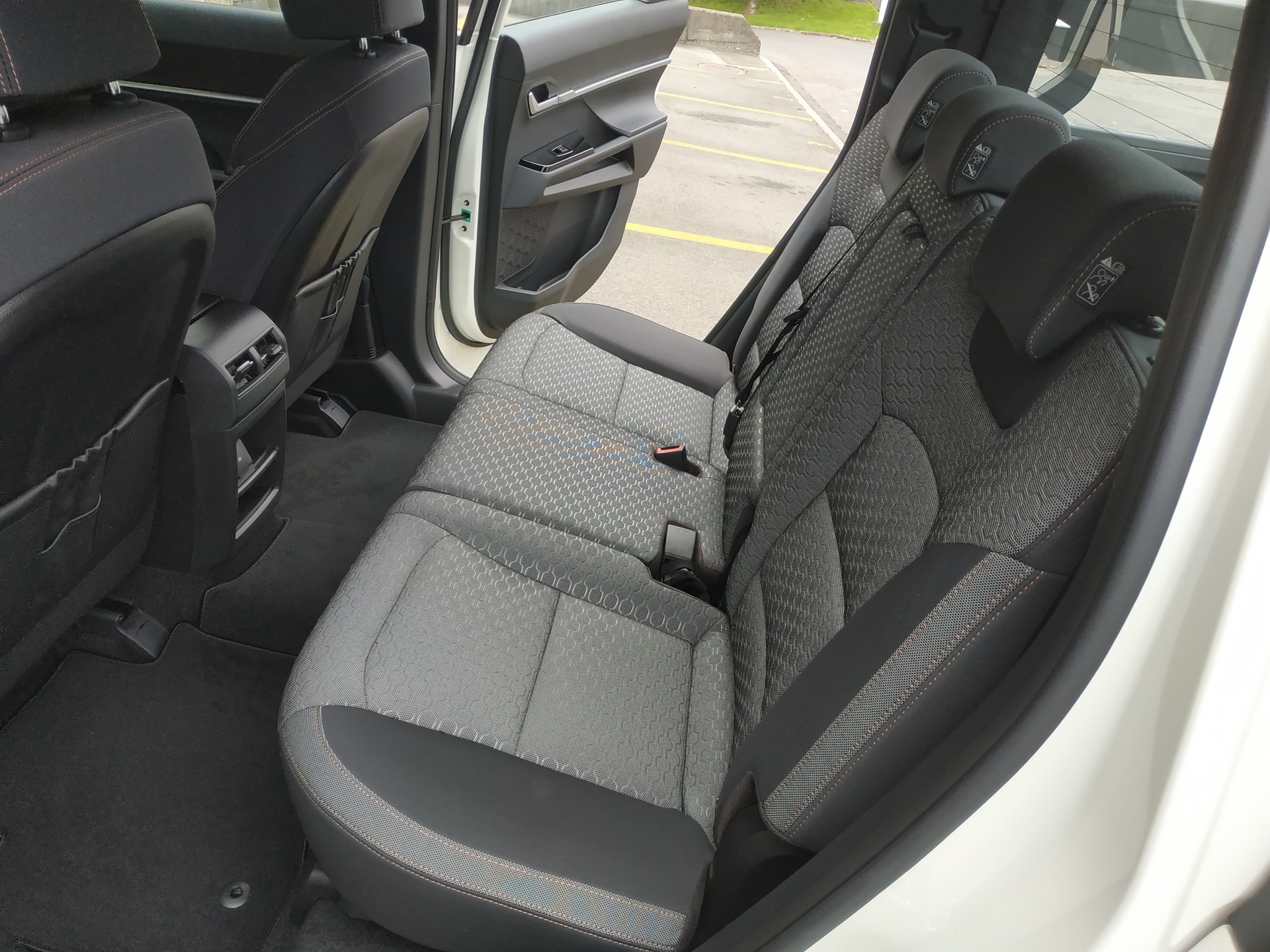 KGM-SsangYong Musso 80,6 kWh Bronze 4WD-image-20