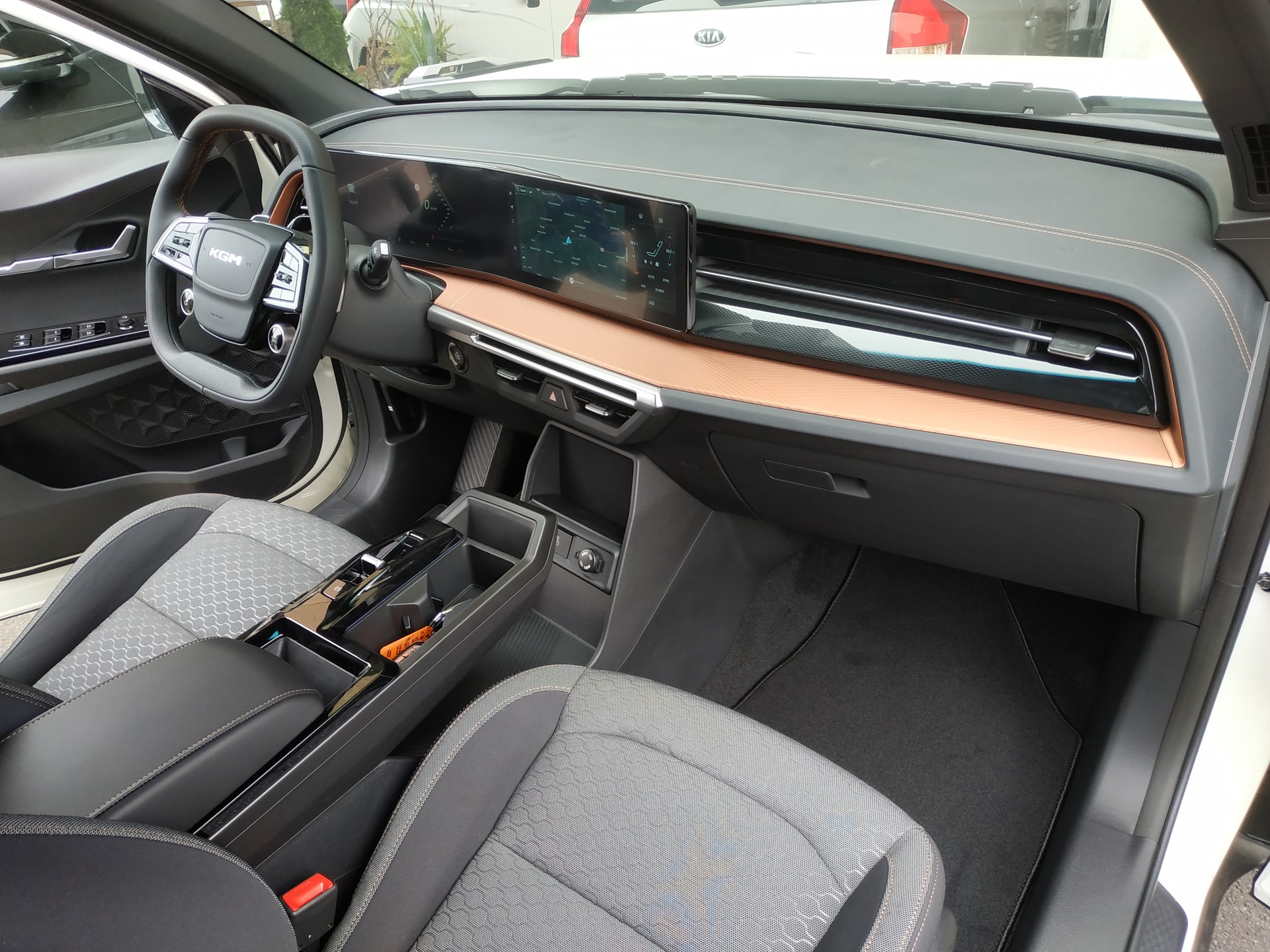 KGM-SsangYong Musso 80,6 kWh Bronze 4WD-image-13