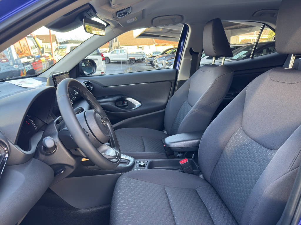TOYOTA Yaris Cross 1.5 VVT-i HSD Comfort AWD-i-image-5