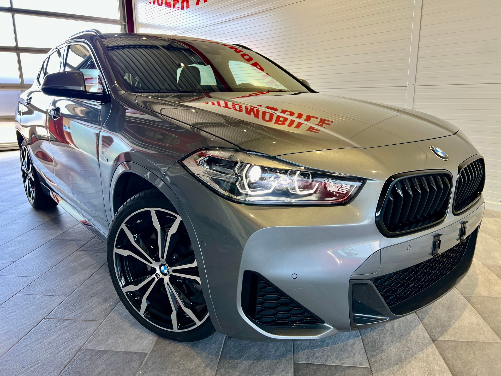 BMW X2 xDrive 20d M Sport Steptronic-showroom-element-1