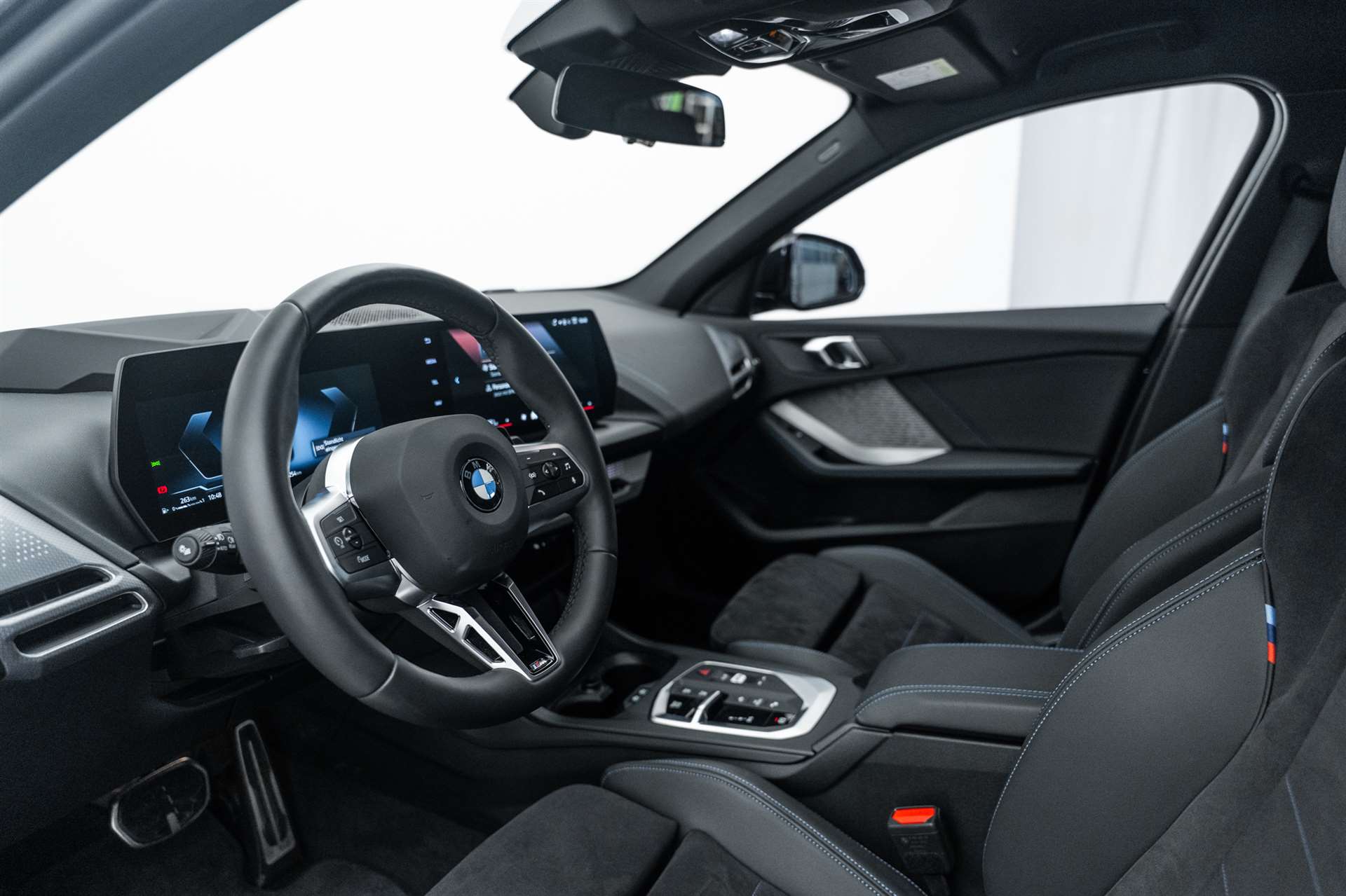 BMW 123 xDrive M Sport Steptronic-image-6