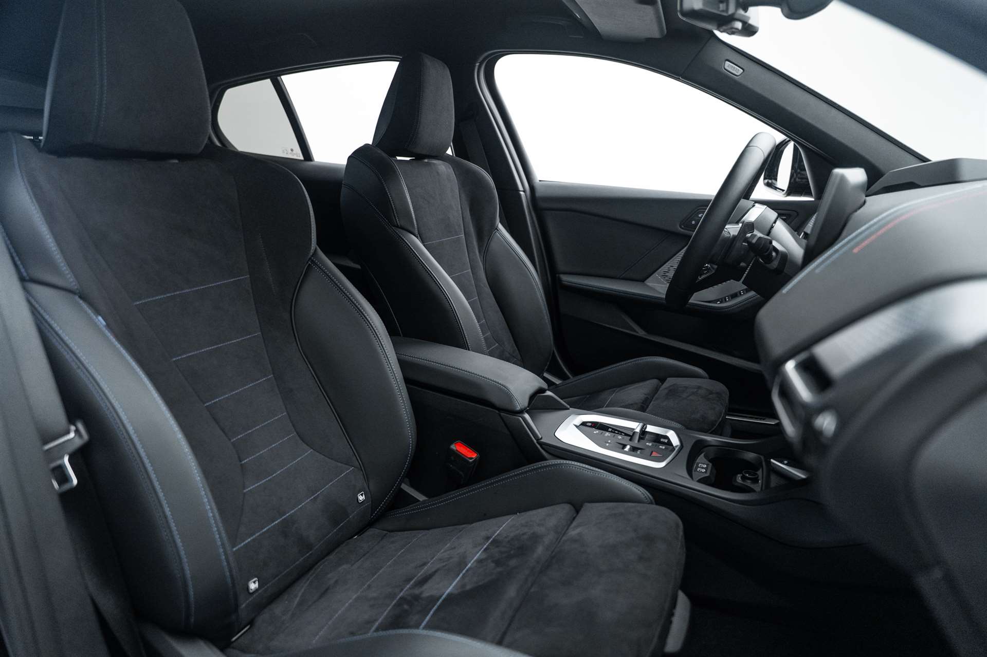 BMW 123 xDrive M Sport Steptronic-image-9