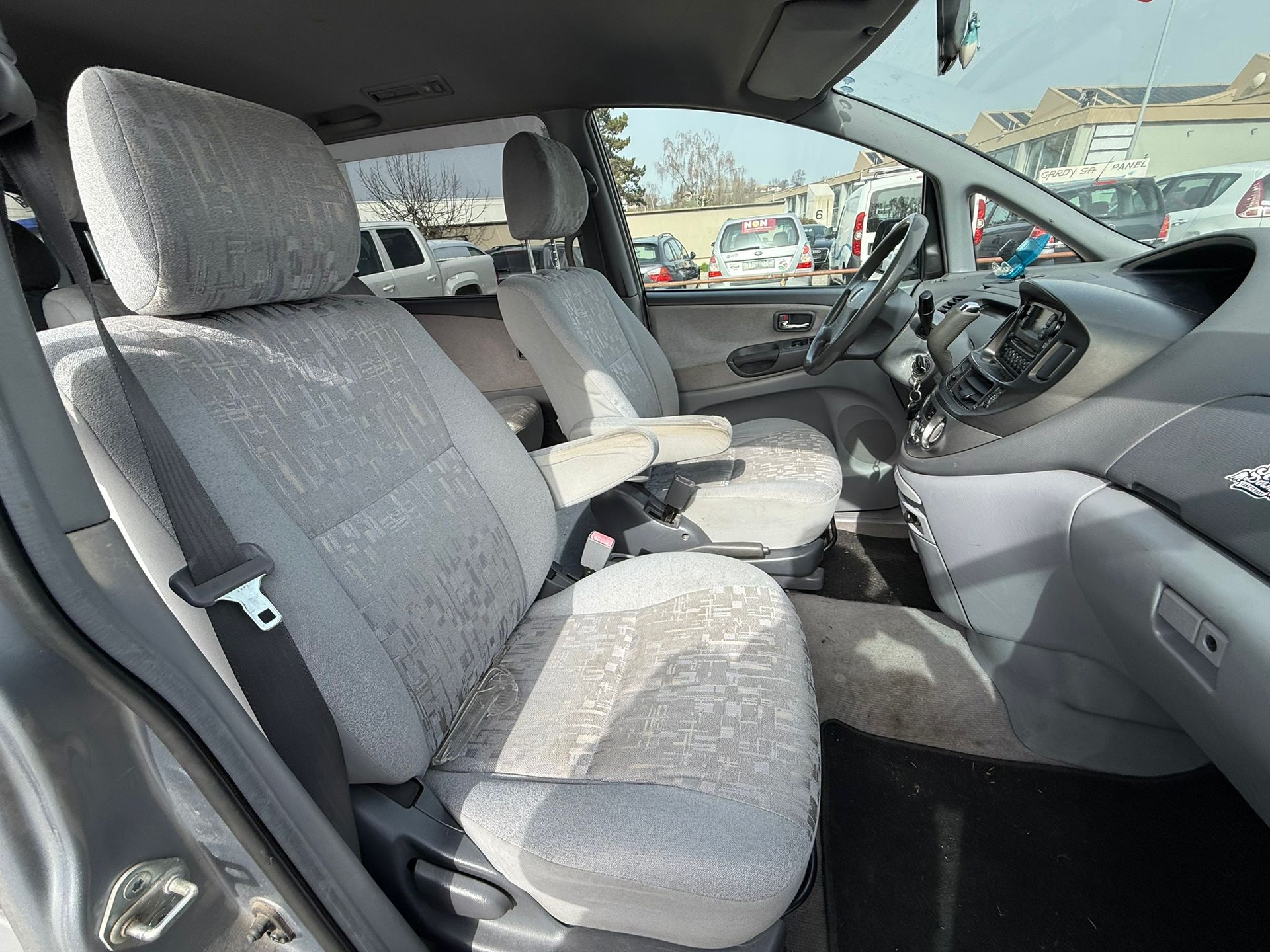 TOYOTA Previa 2.4 Linea Luna-image-12