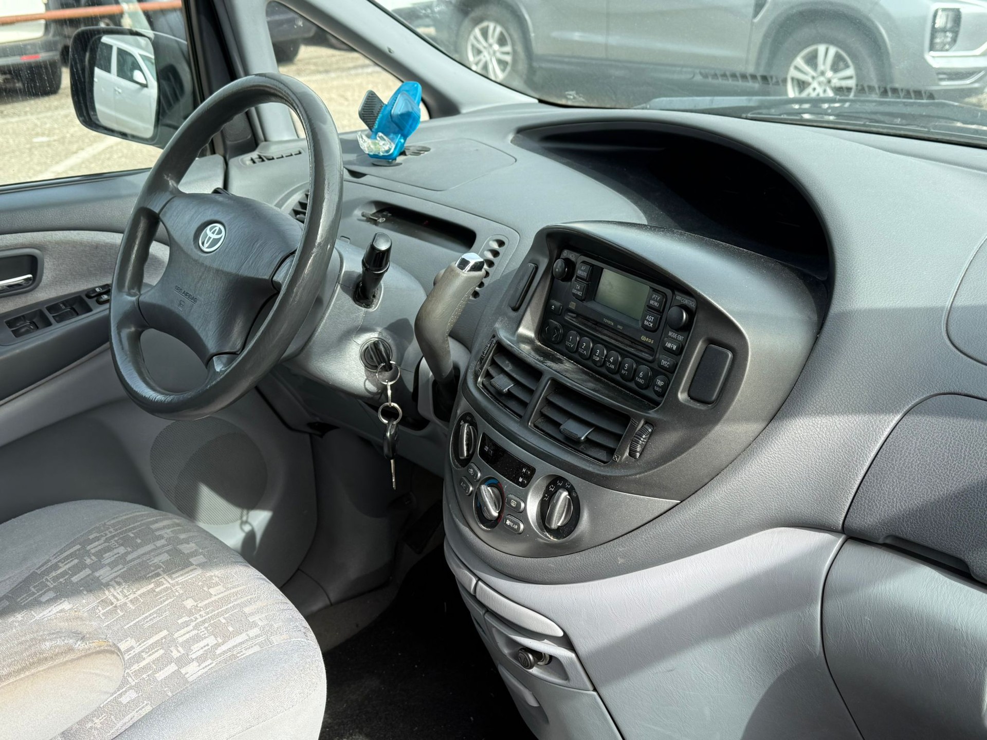 TOYOTA Previa 2.4 Linea Luna-image-10