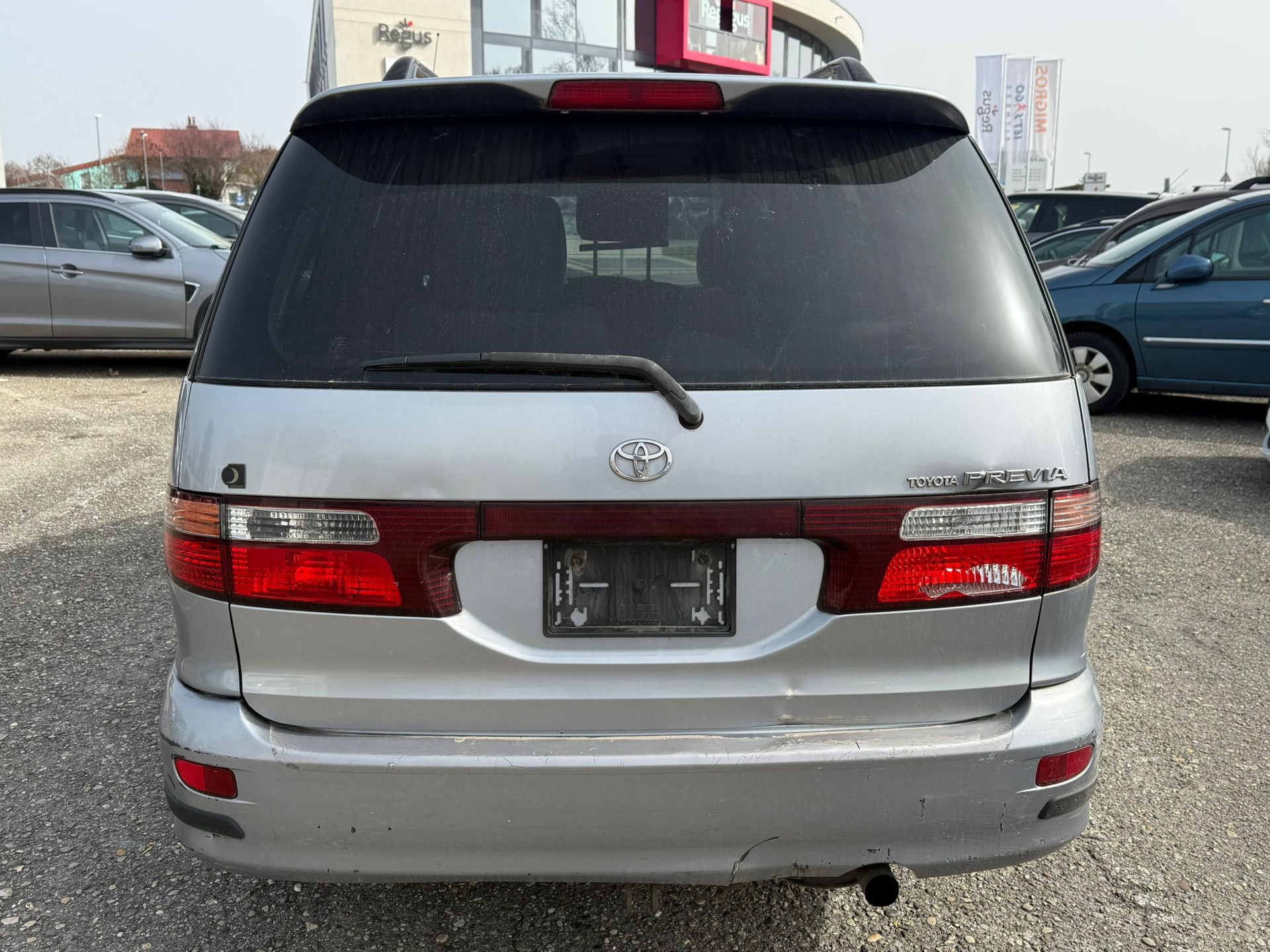 TOYOTA Previa 2.4 Linea Luna-image-8