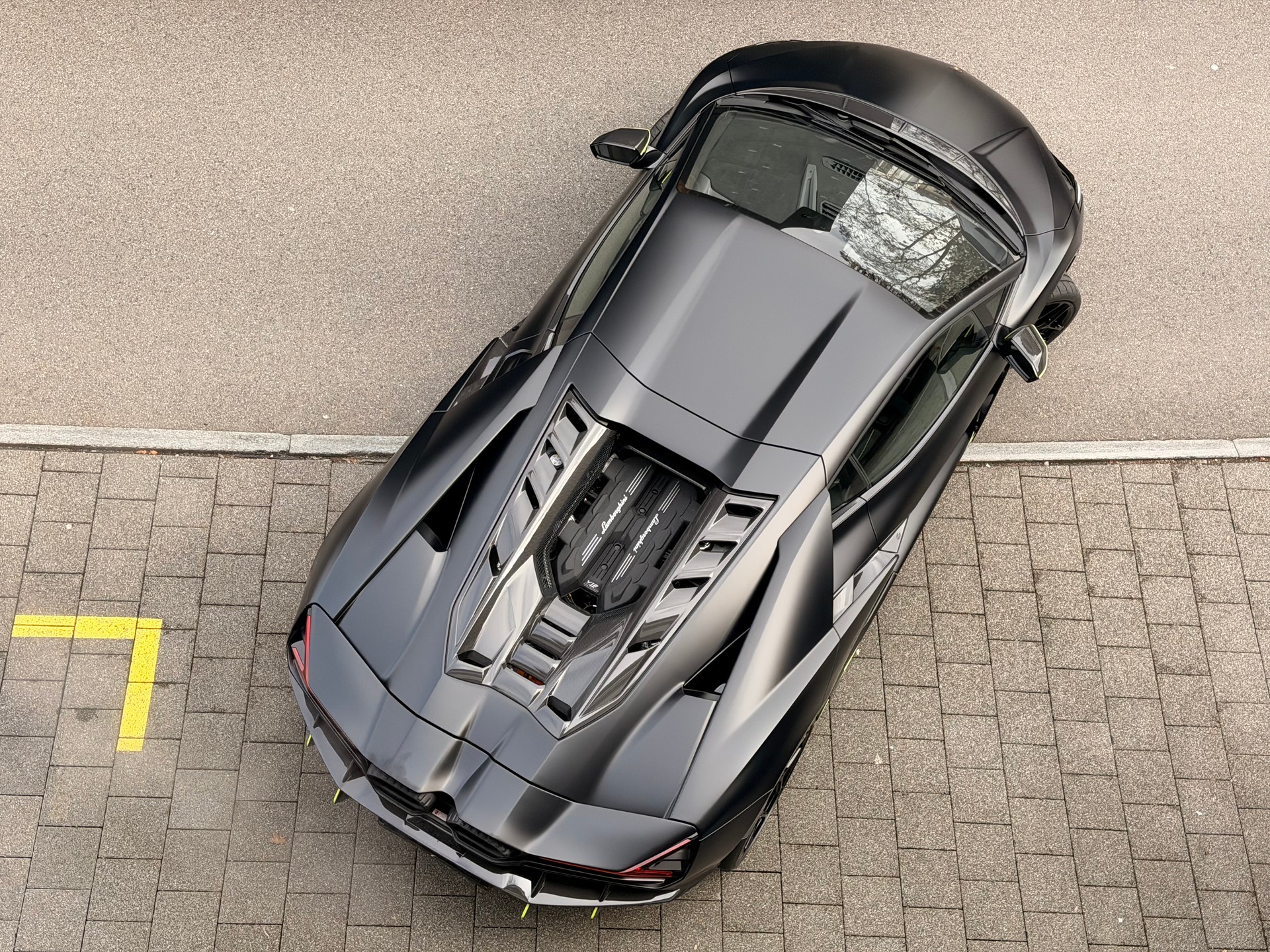LAMBORGHINI /// REVUELTO 2025 /// AD PERSONAM /// FULL CARBON /// FULL OPTIONS-image-7