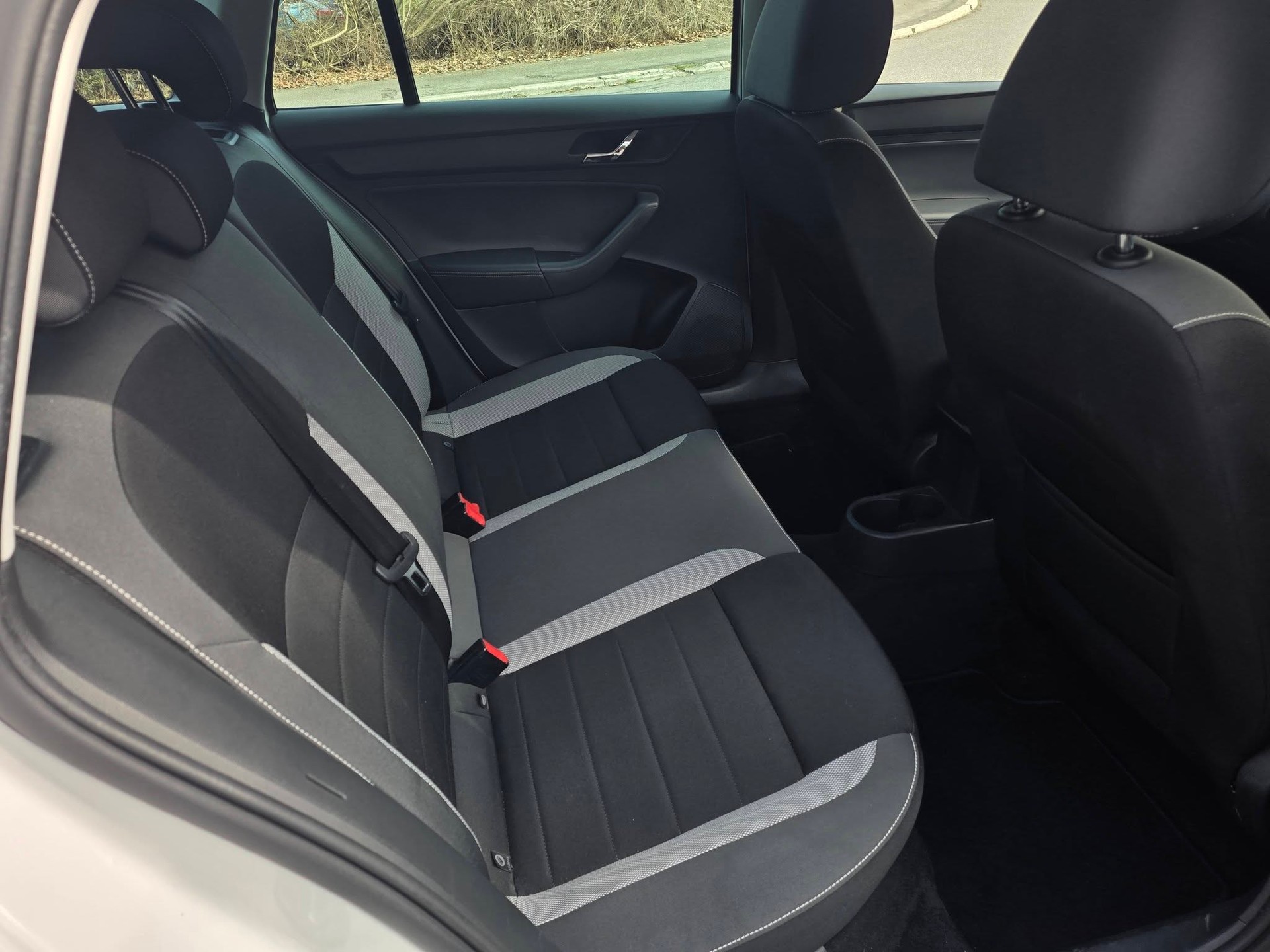 SKODA Rapid Spaceback 1.2 TSI Active DSG-image-1
