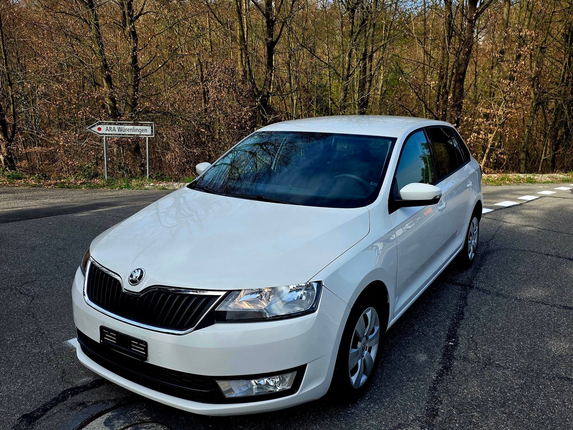 SKODA Rapid Spaceback 1.2 TSI Active DSG-image-13
