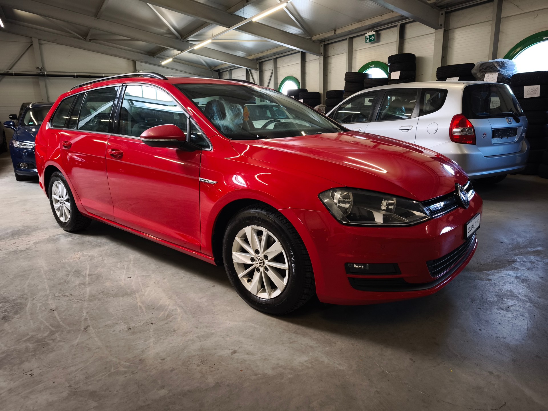 VW Golf Variant 1.6 TDI BlueMotion Comfortline-image-1