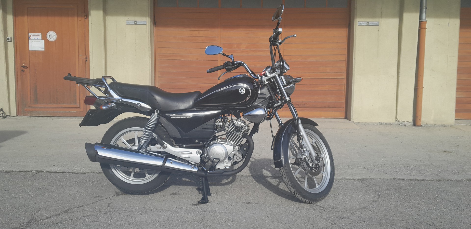 YAMAHA YBR 125 Custom-image-3