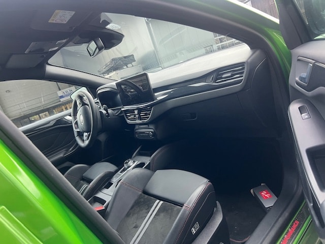 FORD FOCUS-image-6