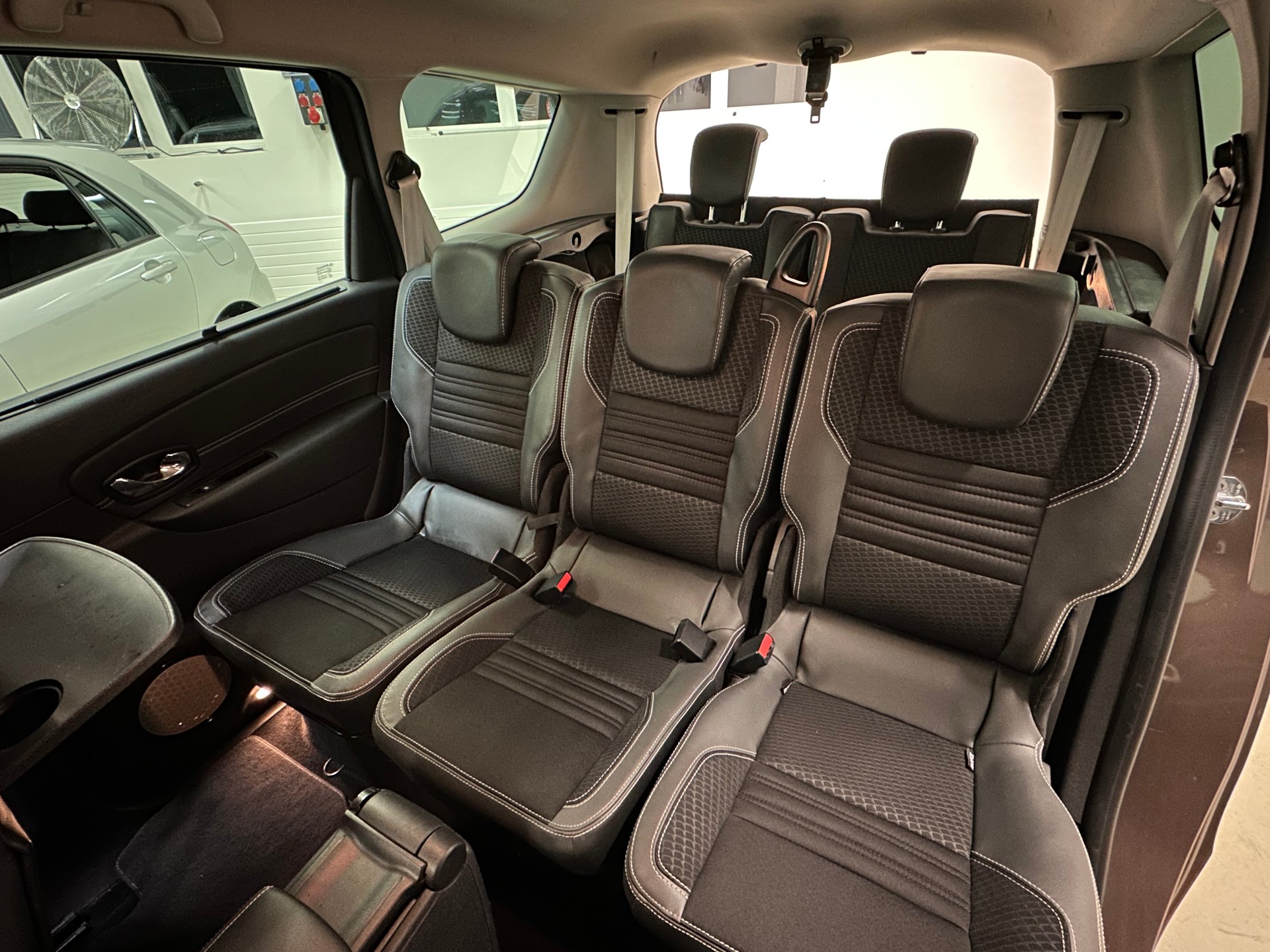 RENAULT Grand Scénic 1.5 dCi Bose EDC-image-9