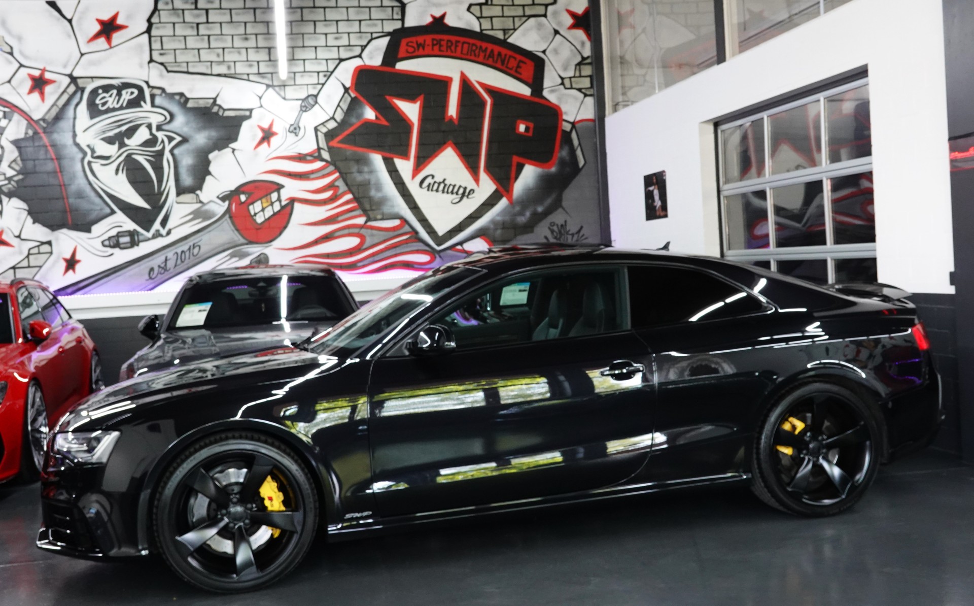 AUDI RS5 COUPE 4.2 FSI QUATTRO S-TRONIC BLACK V8-showroom-element-1