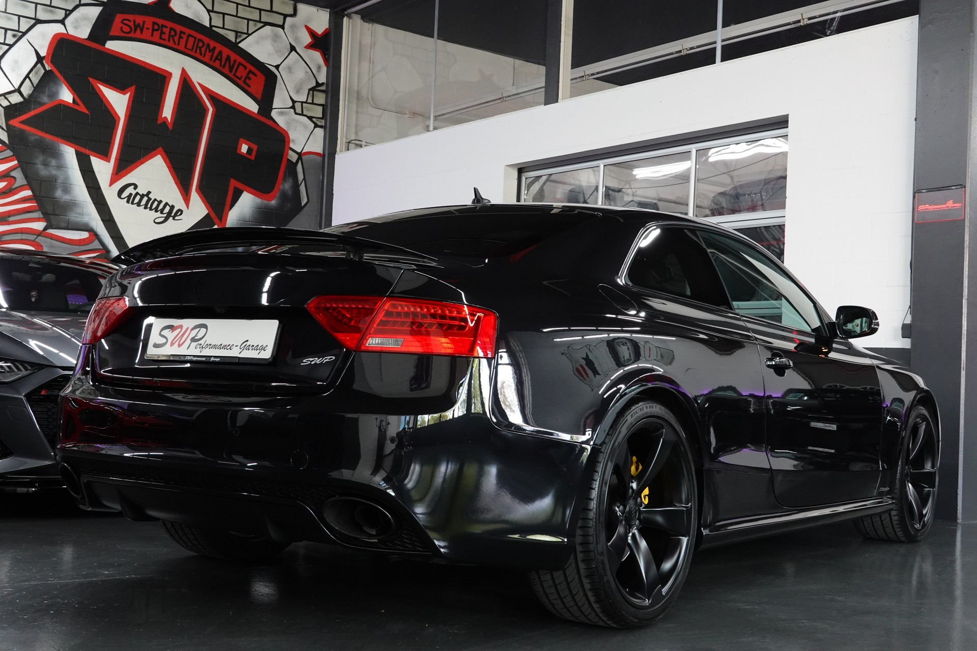 AUDI RS5 COUPE 4.2 FSI QUATTRO S-TRONIC BLACK V8-image-19