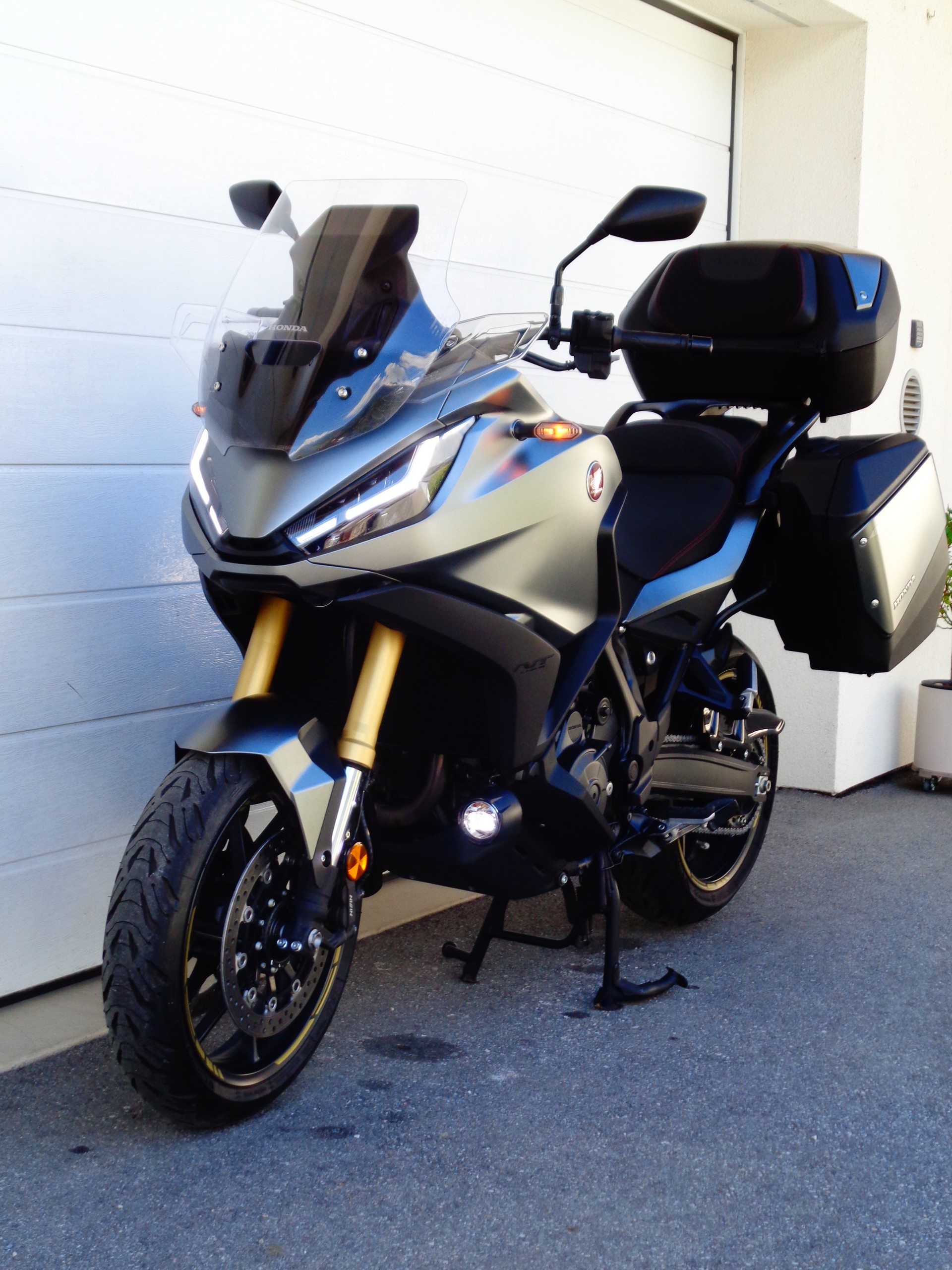 HONDA NT 1100 DCT-image-8