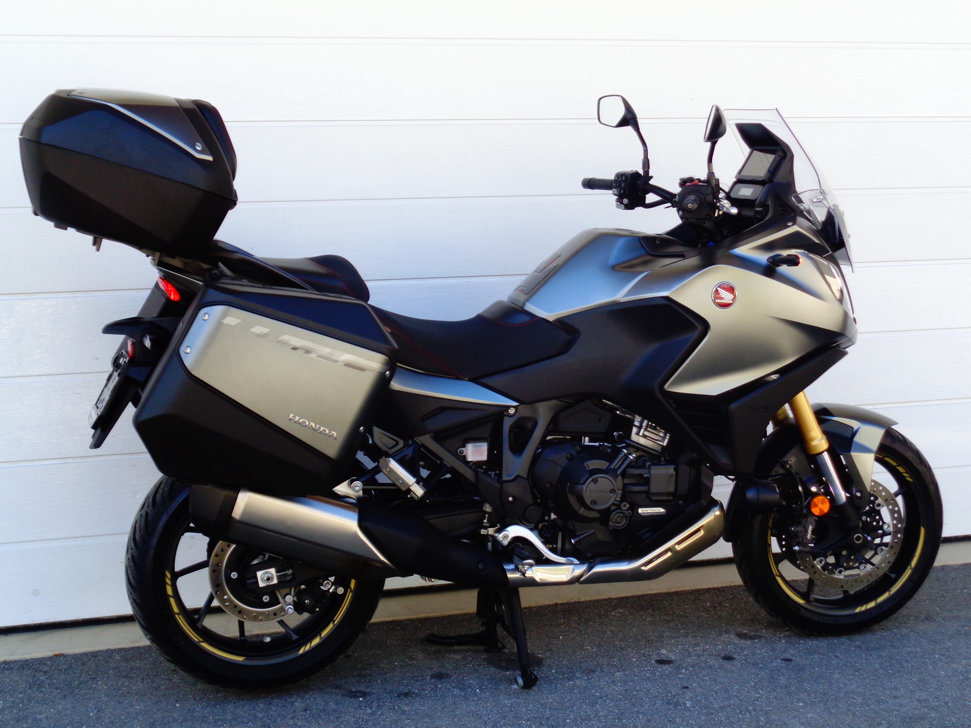 HONDA NT 1100 DCT-image-2