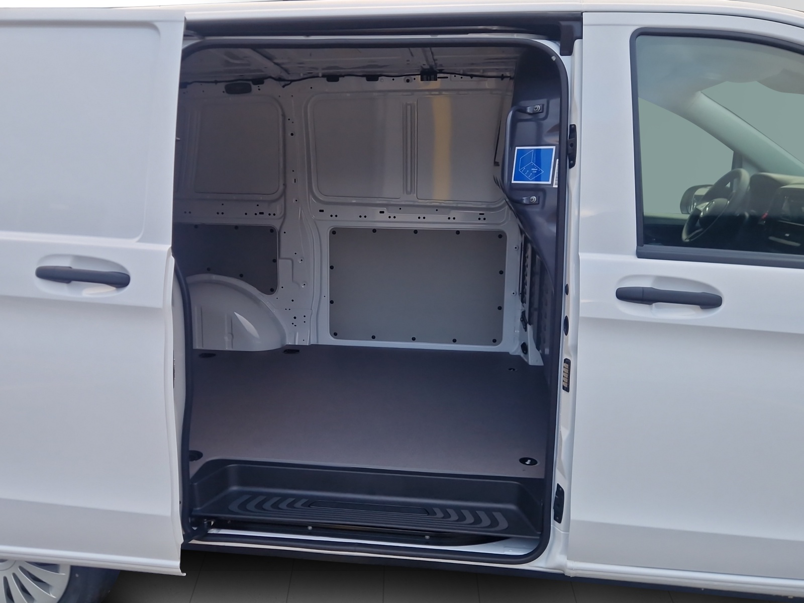 MERCEDES-BENZ Vito 114 CDI Lang WORKER 9G-Tronic 4M-image-8