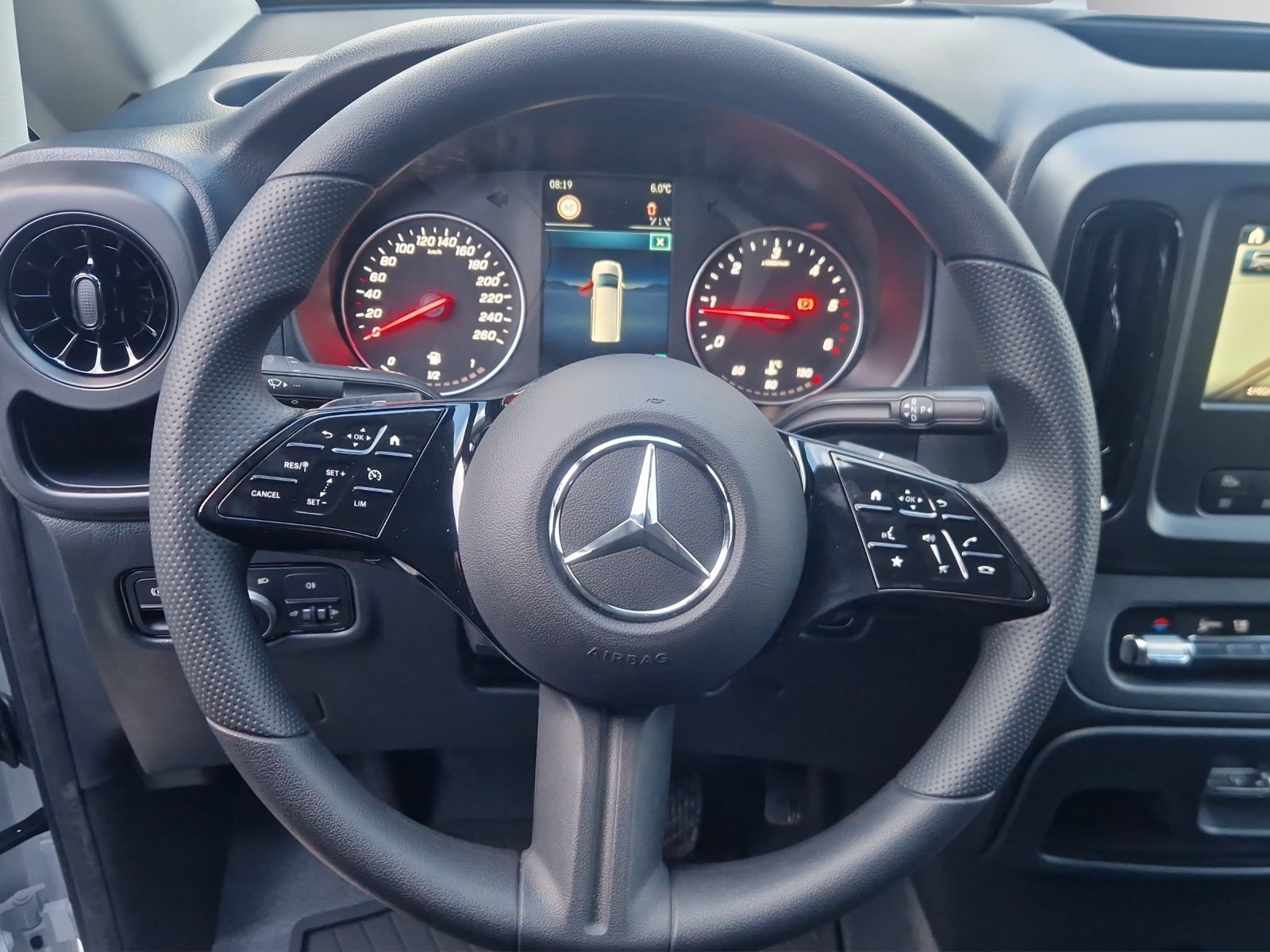 MERCEDES-BENZ Vito 114 CDI Lang WORKER 9G-Tronic 4M-image-11