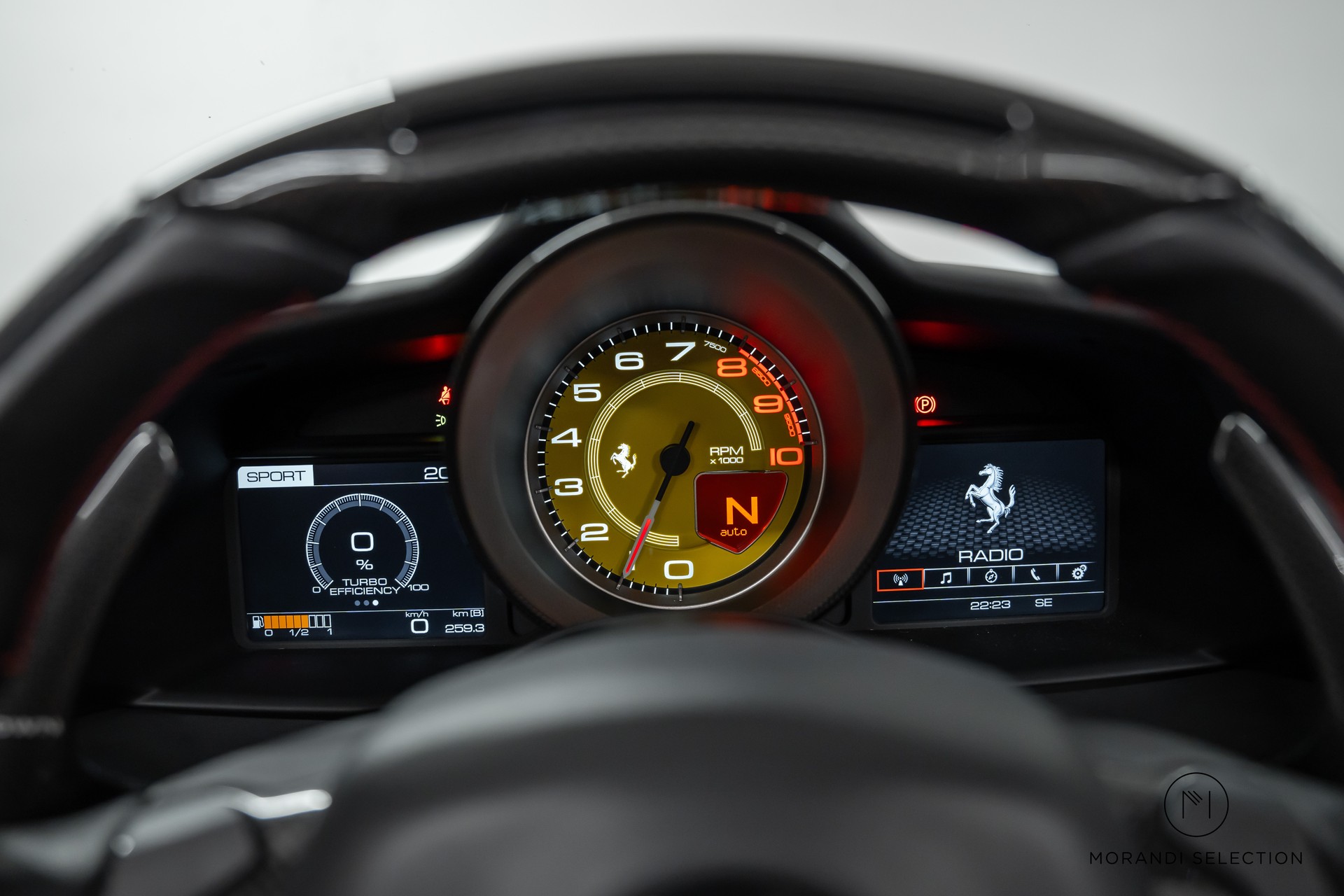 FERRARI 488 Spider 3.9 Turbo-image-19