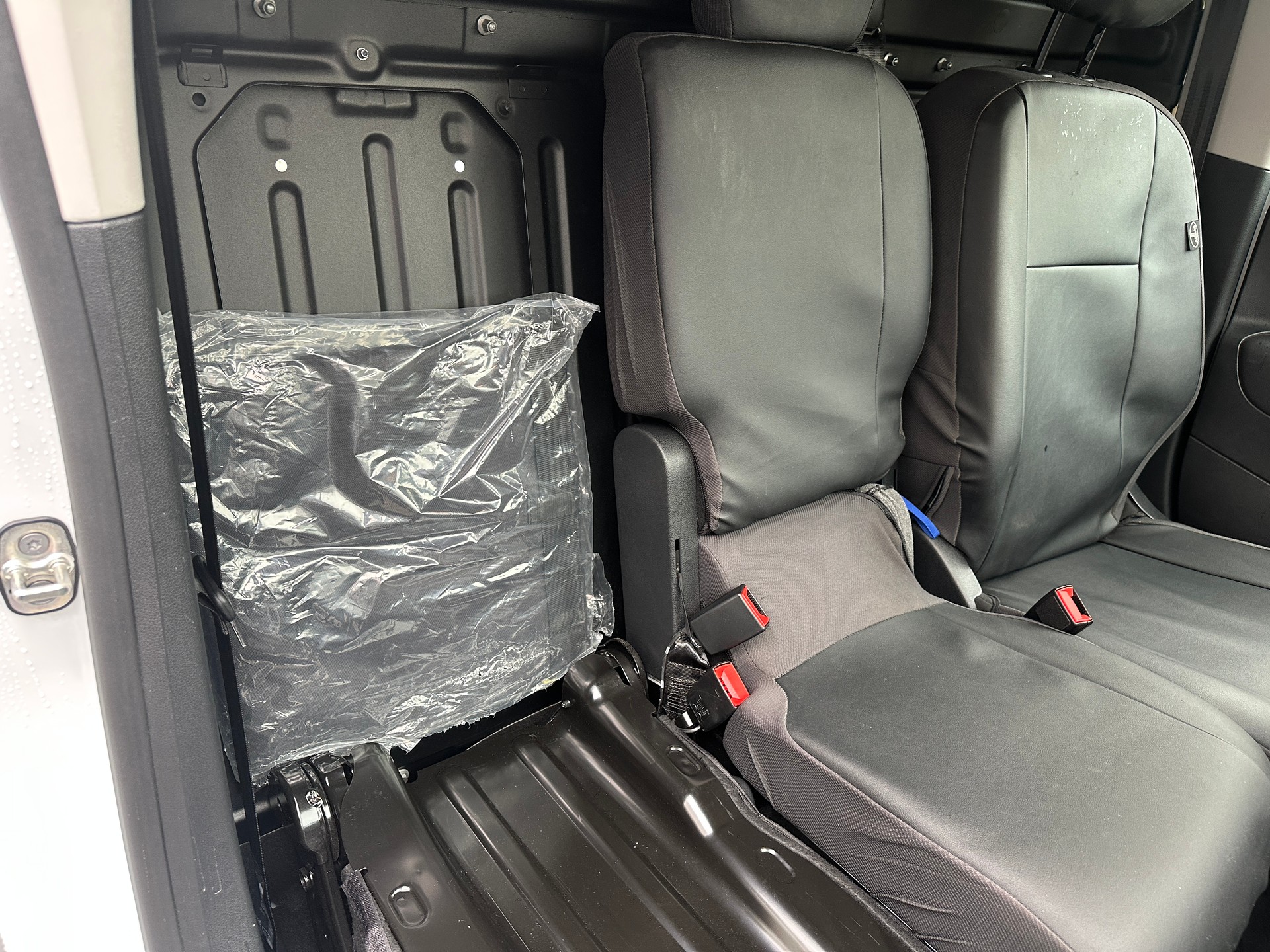 FIAT Doblo 1.5 BlueHDi L1 1000kg Swiss Plus A-image-13