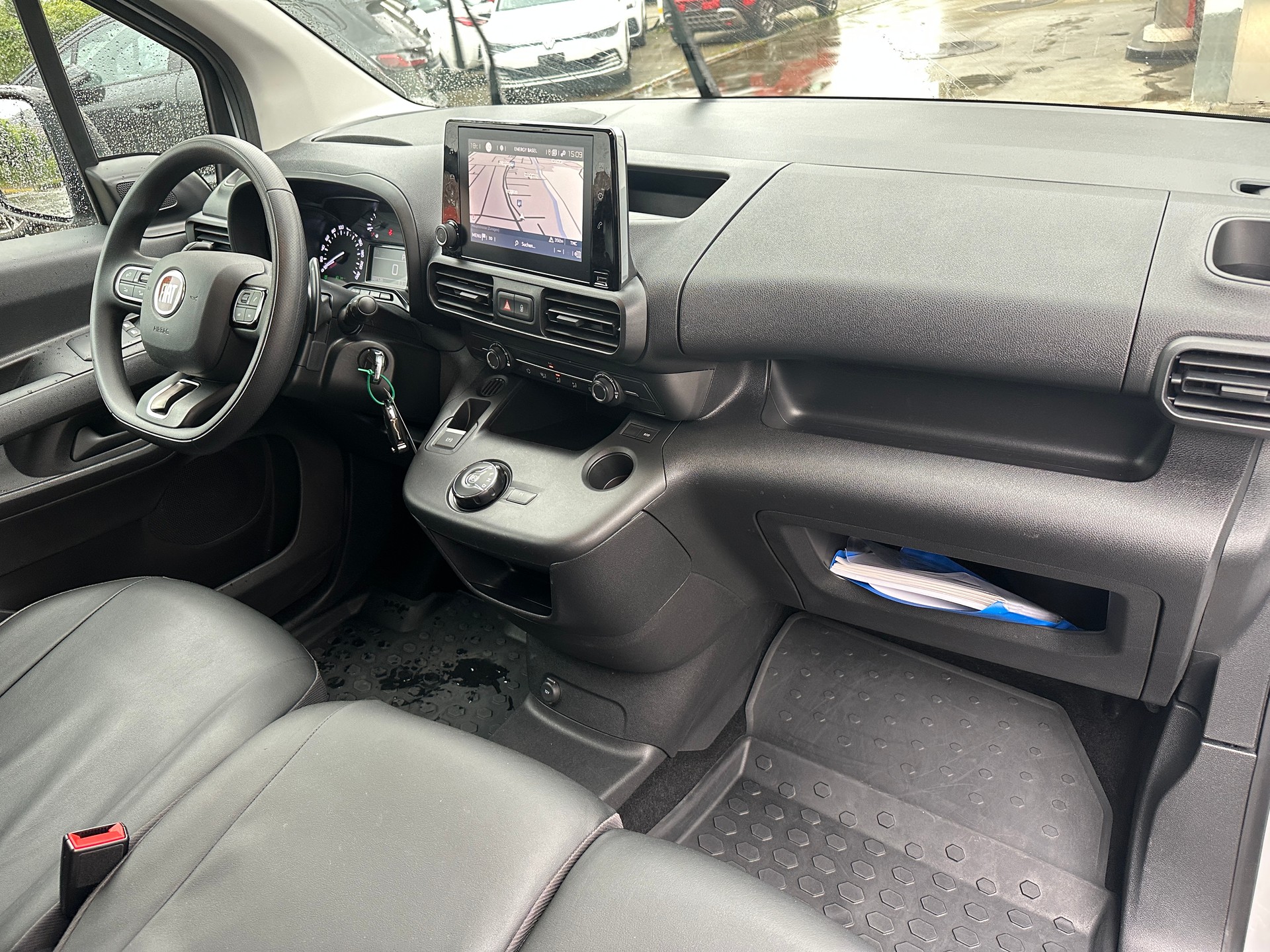 FIAT Doblo 1.5 BlueHDi L1 1000kg Swiss Plus A-image-6
