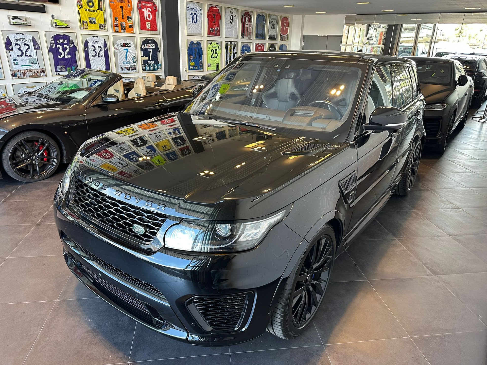 LAND ROVER Range Rover Sport 5.0 V8 SVR-showroom-element-1