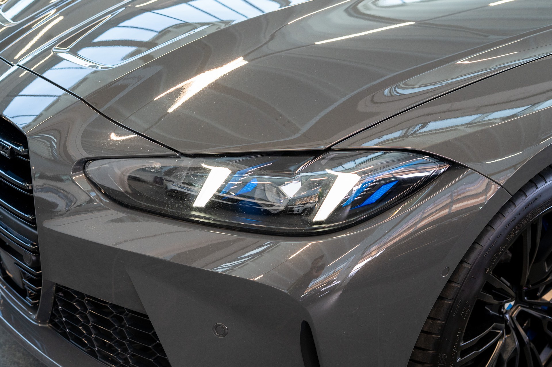 BMW M4 Competition xDrive Cabrio LCI / Head-Up Display / Harman Kardon / 360° Kamera-image-22