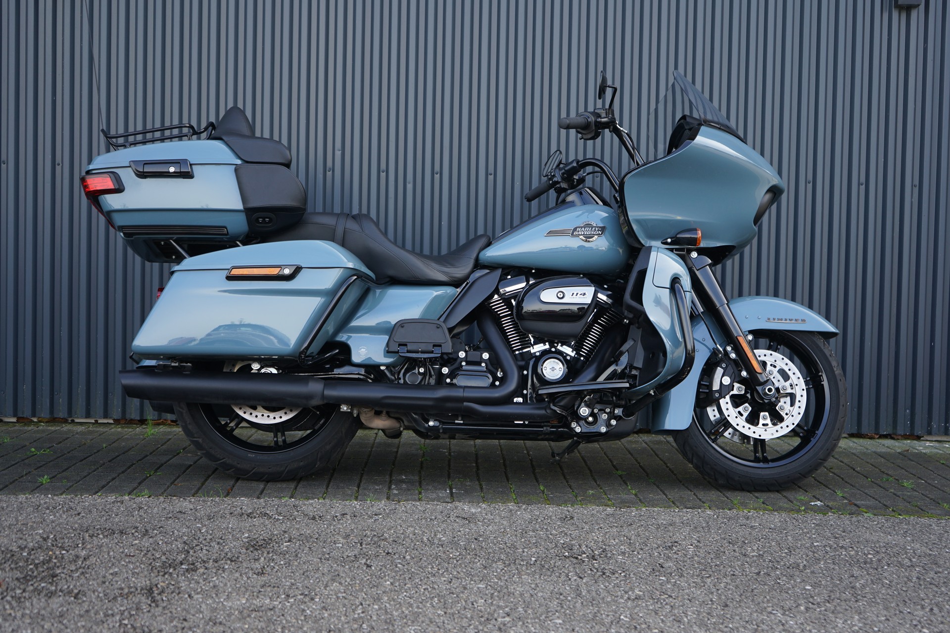 HARLEY-DAVIDSON FLTRK ROAD GLIDE LIMITED-image-0