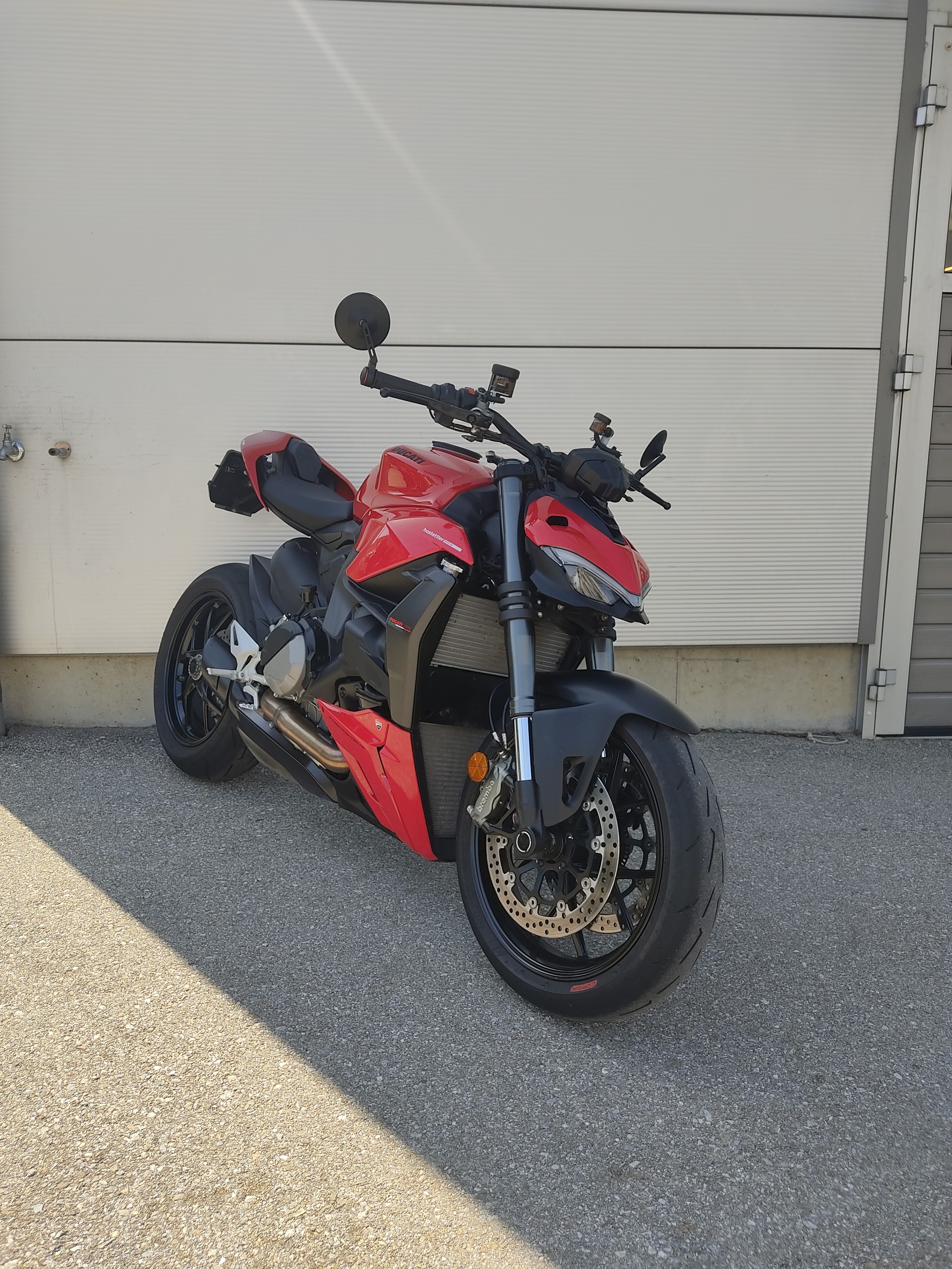 DUCATI Streetfighter V2-image-1