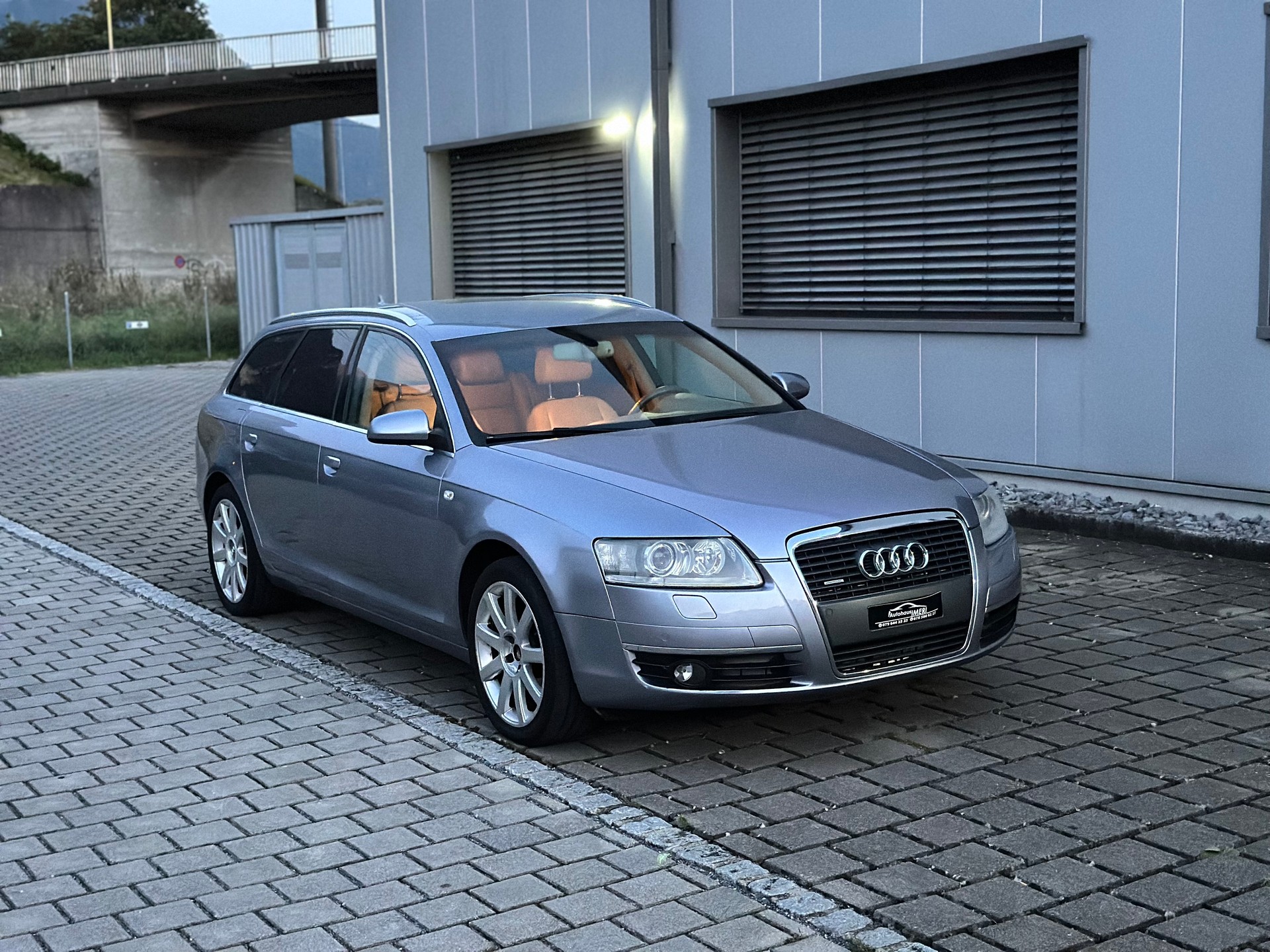 AUDI A6 Avant 3.0 V6 TDI quattro-image-2