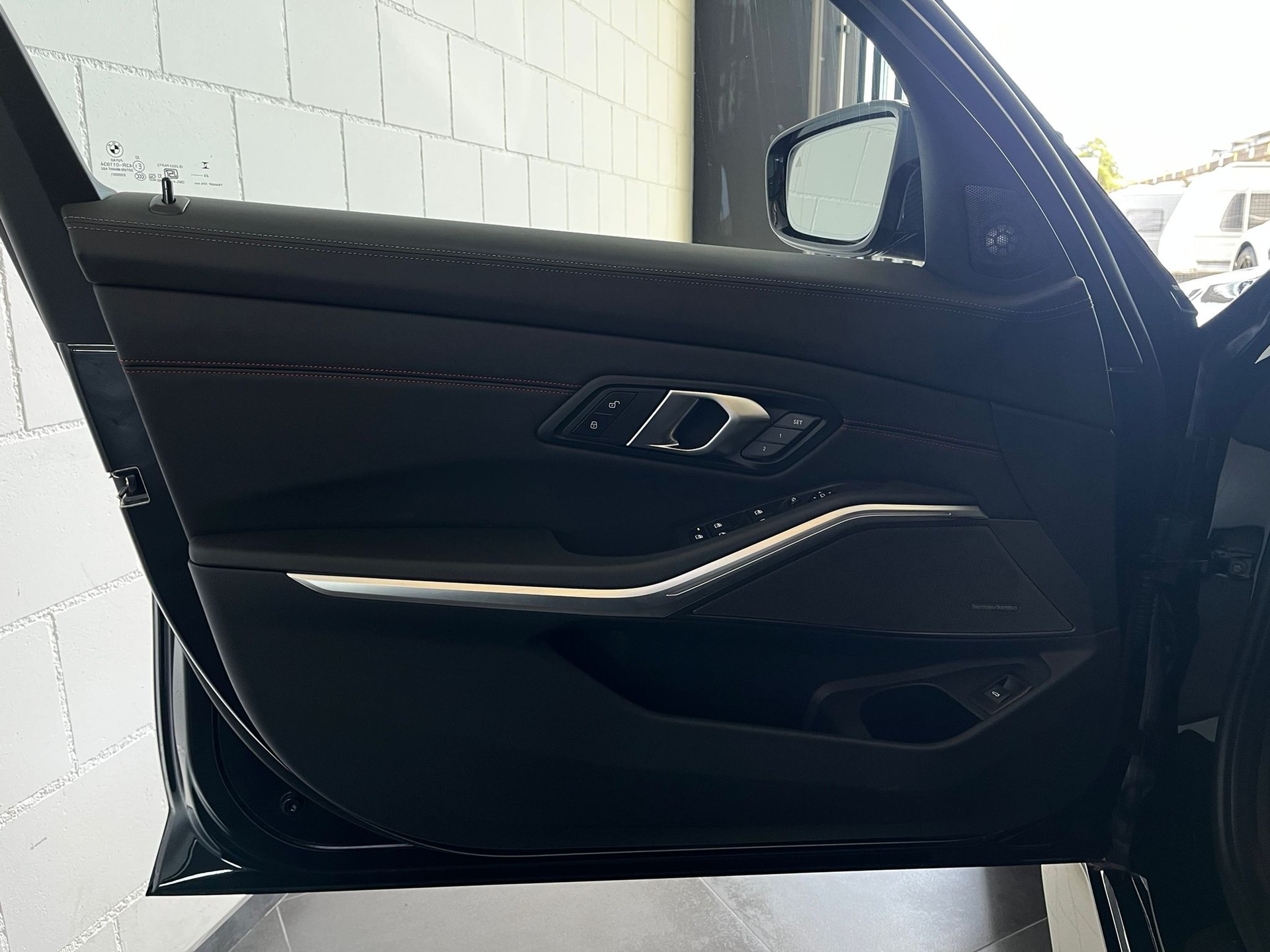 BMW M3 CS Touring xDrive-image-23