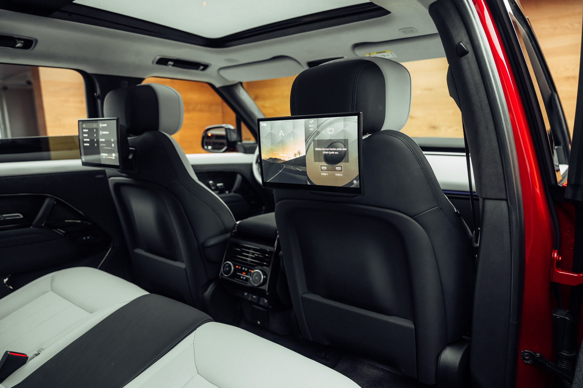 LAND ROVER Range Rover Sport P530 4.4 V8 First Edition Automatic-image-9