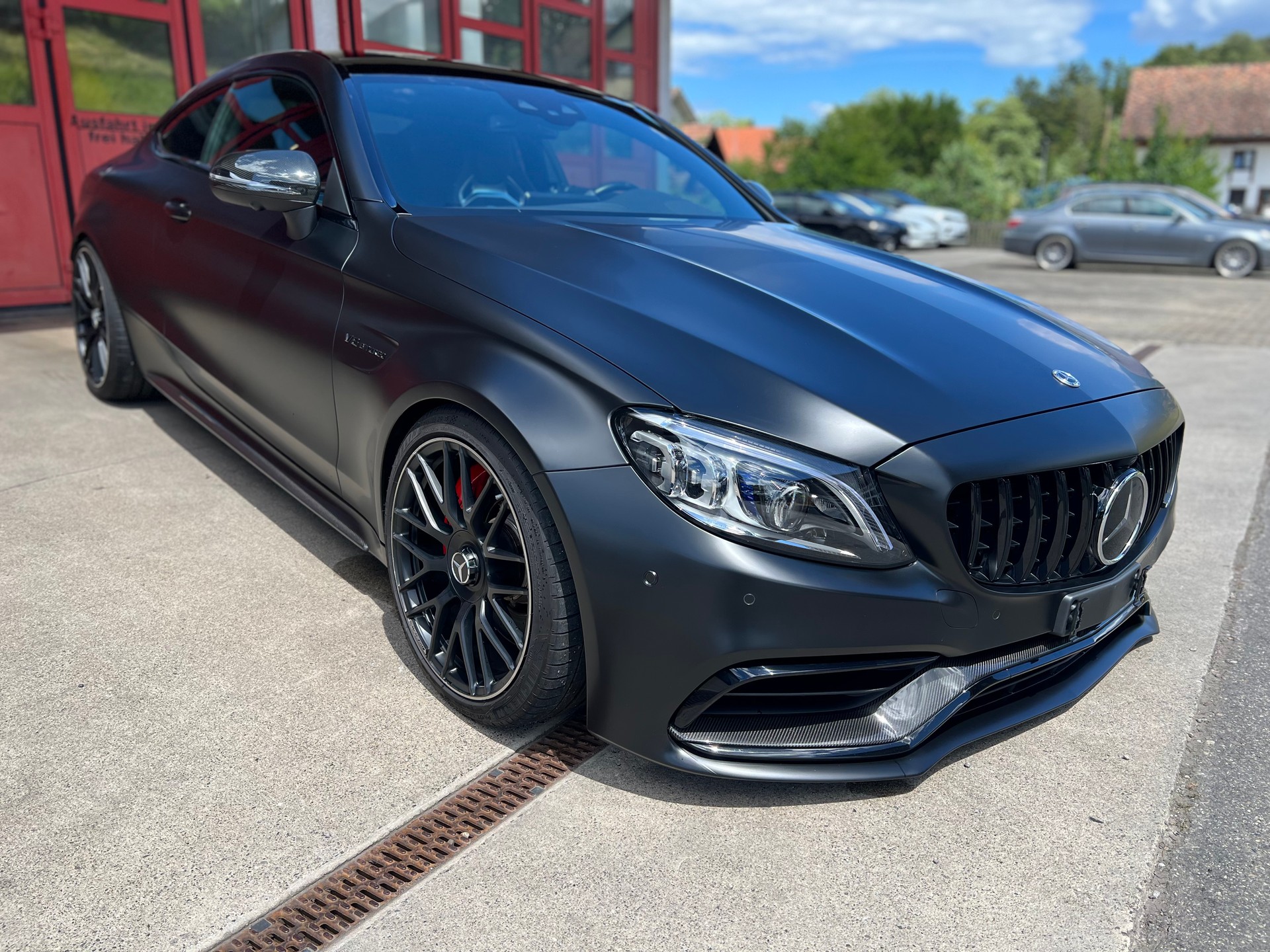 MERCEDES-BENZ C 63 S AMG 9G-tronic-image-8