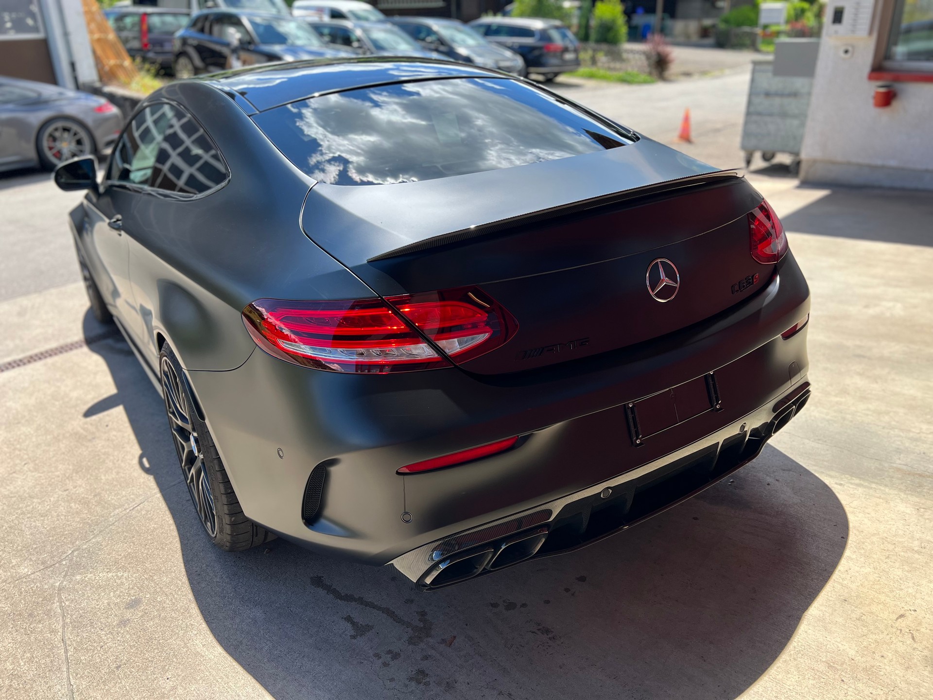 MERCEDES-BENZ C 63 S AMG 9G-tronic-image-4