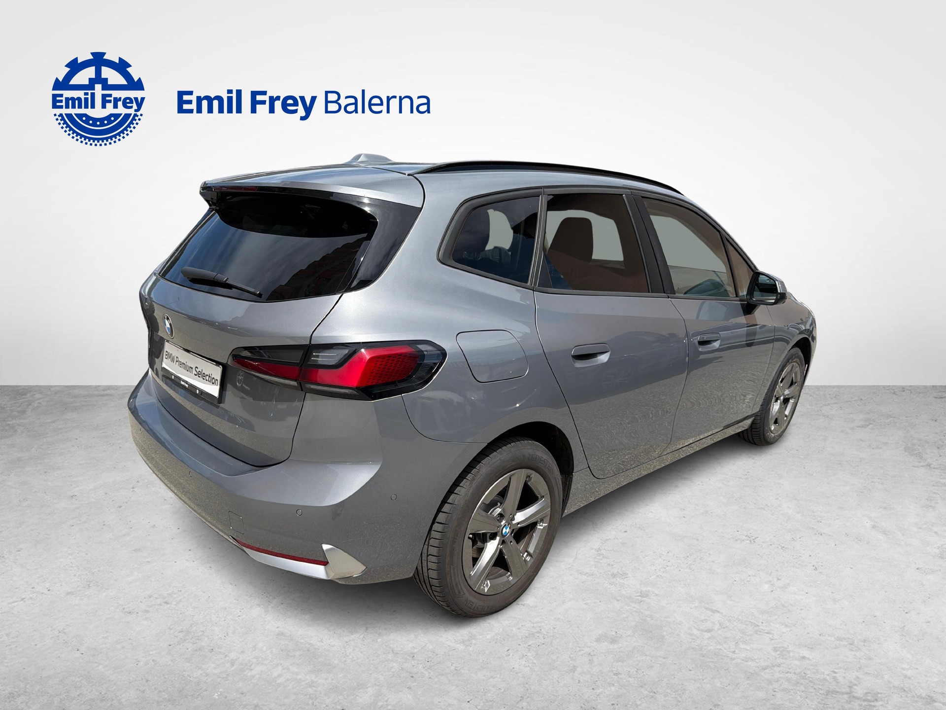 BMW 218i Active Tourer-image-5