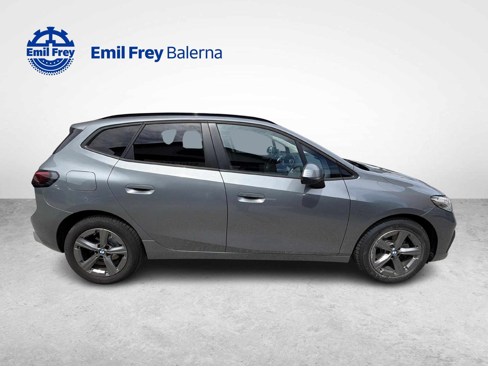 BMW 218i Active Tourer-image-6