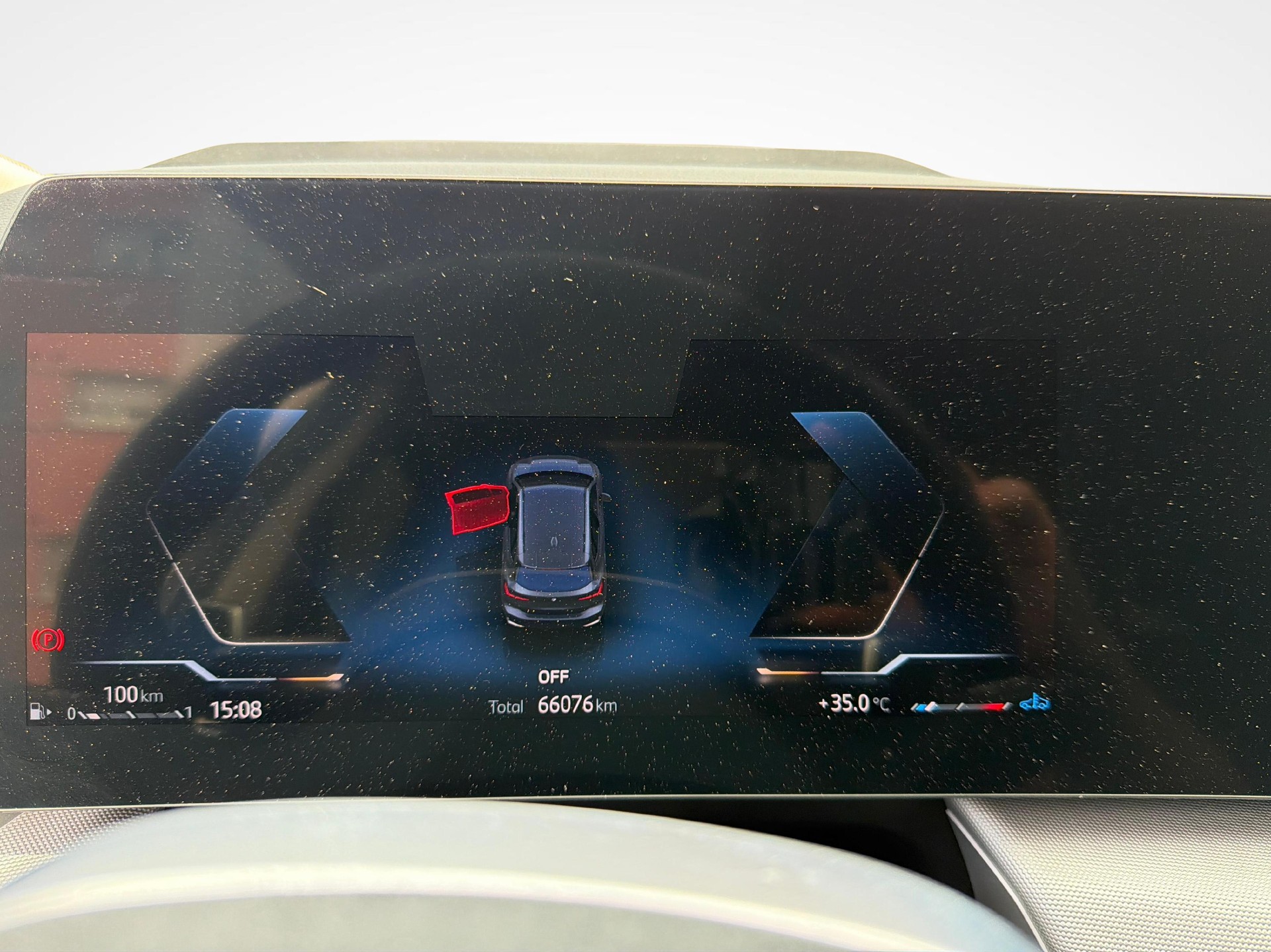 BMW 218i Active Tourer-image-14