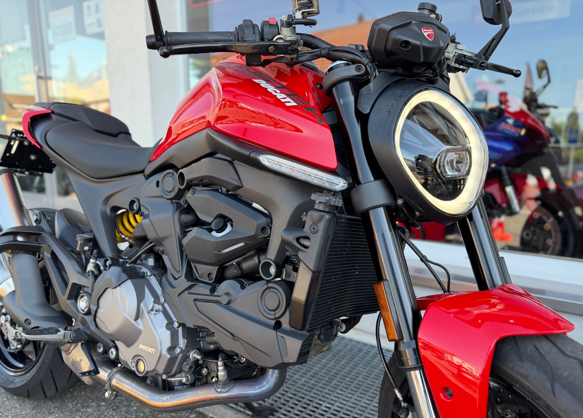 DUCATI Monster 937-image-5