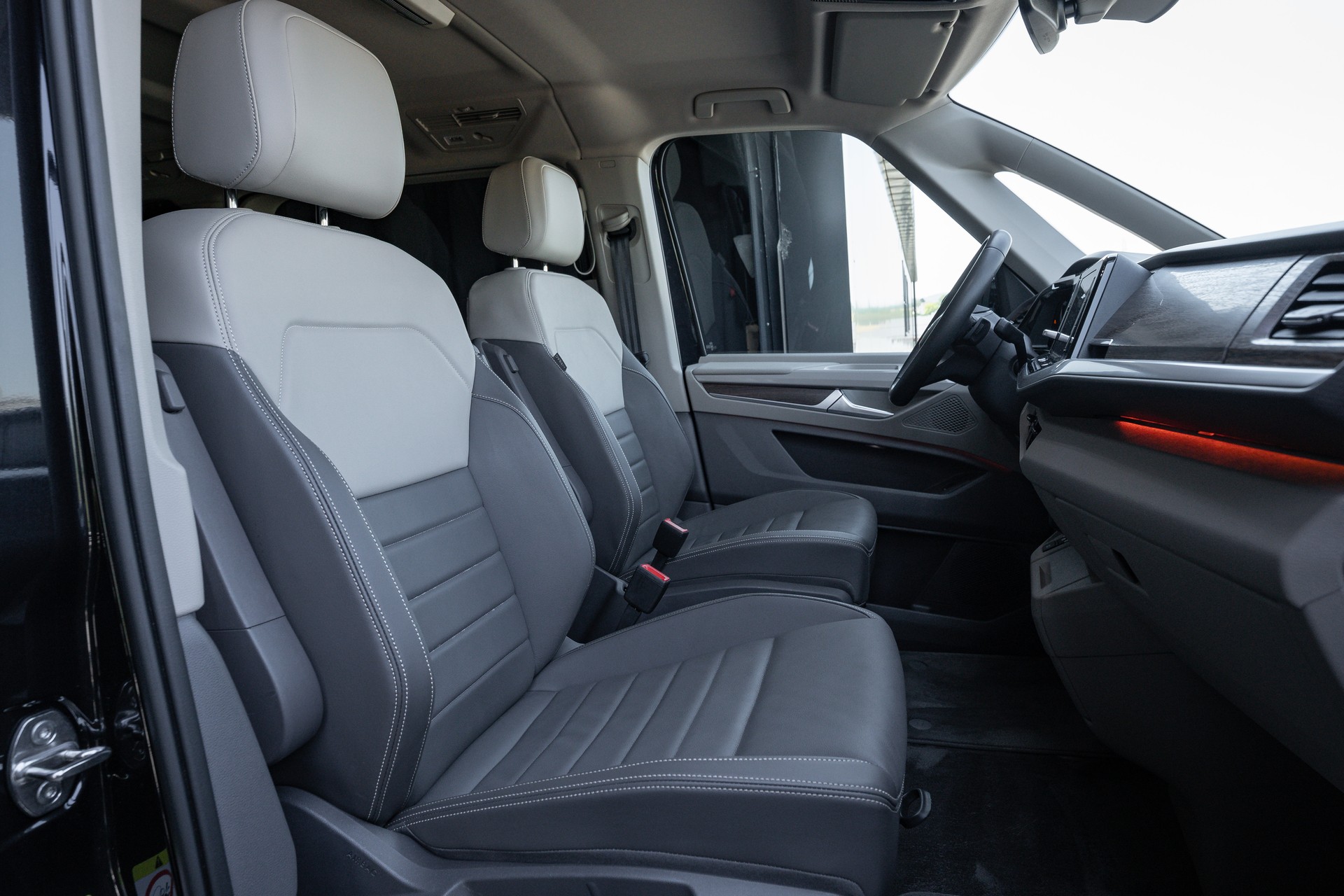 VW Multivan 2.0 TDI Style DSG *VOLLLEDER*-image-10